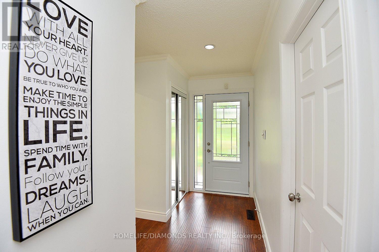 95 Birchpark Drive N, Grimsby, Ontario  L3M 4M9 - Photo 7 - X12995542