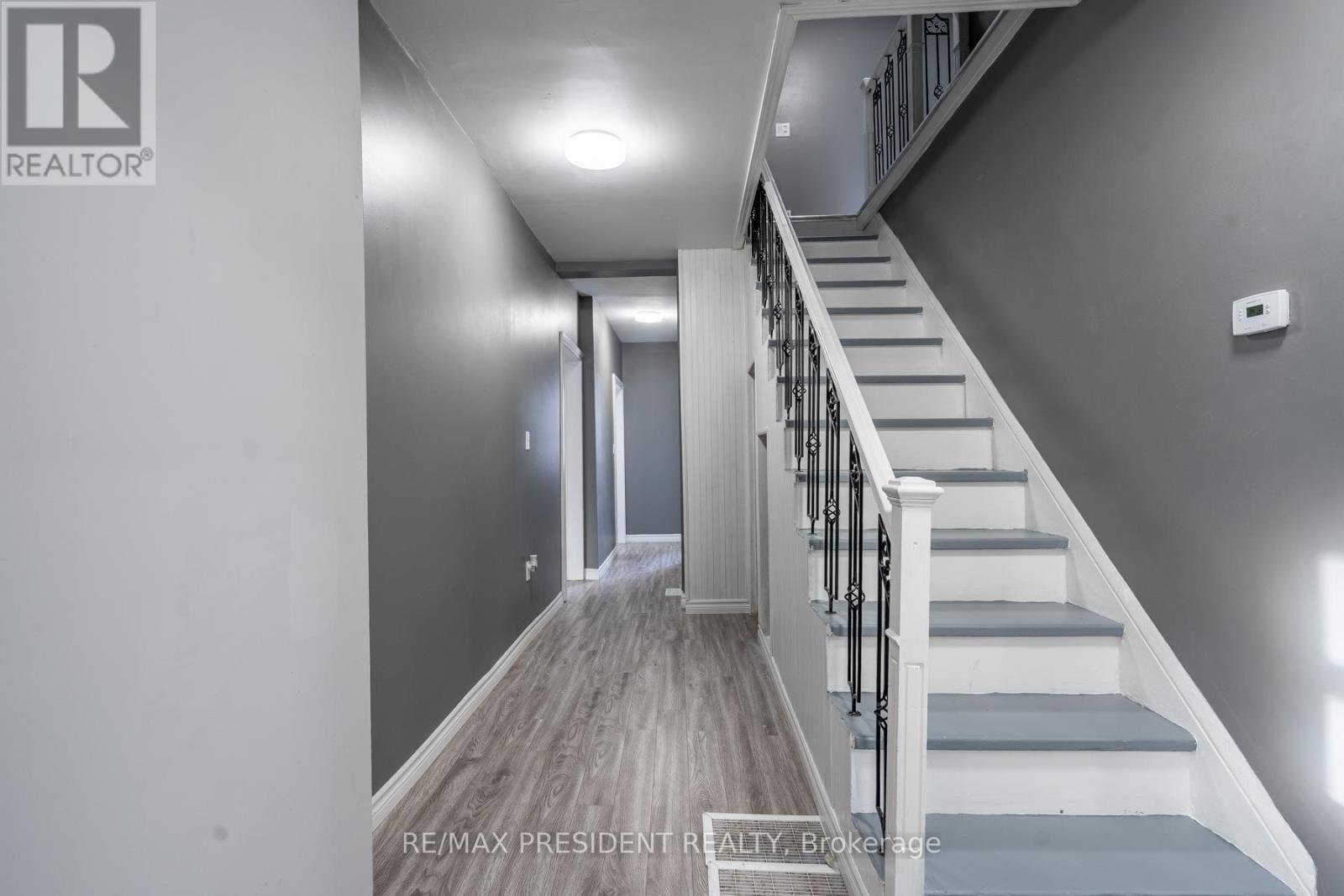 37 Catherine Street, St. Catharines, Ontario  L2R 5E8 - Photo 16 - X12995616