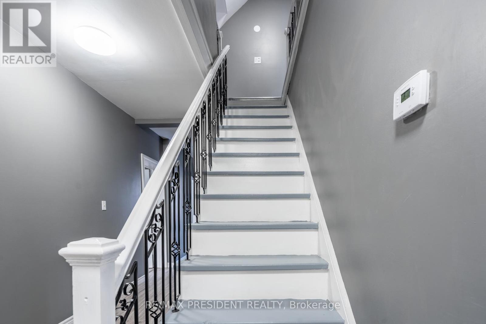 37 Catherine Street, St. Catharines, Ontario  L2R 5E8 - Photo 25 - X12995616