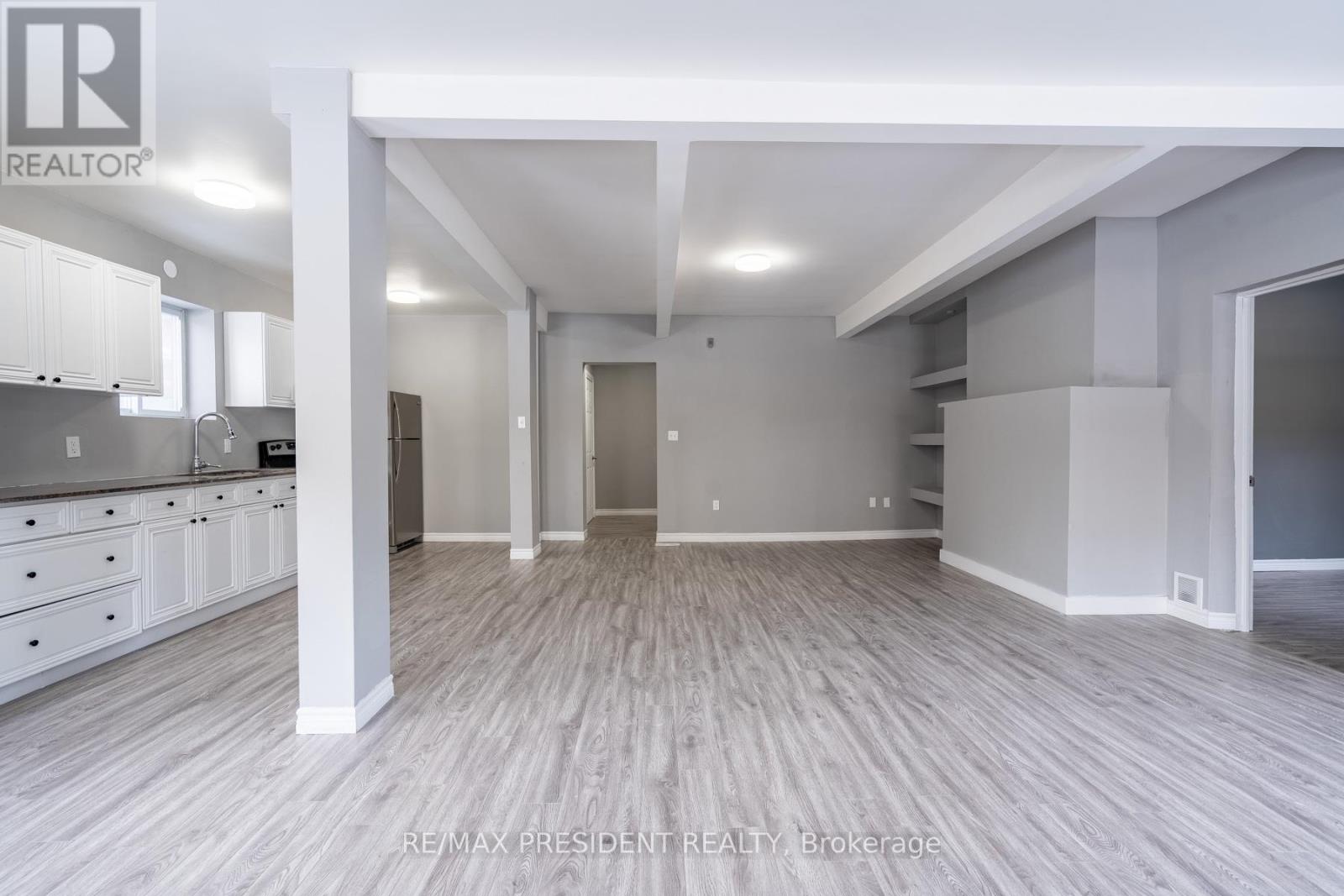 37 Catherine Street, St. Catharines, Ontario  L2R 5E8 - Photo 8 - X12995616