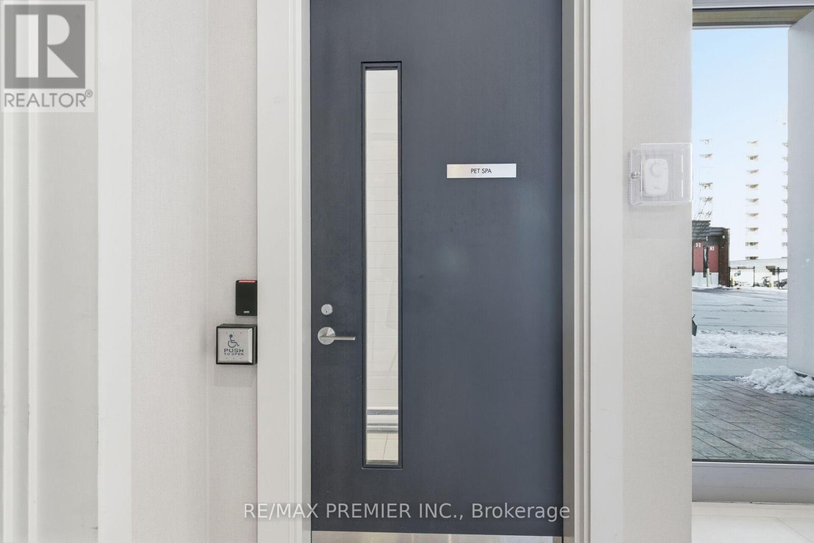 914 - 212 King William Street, Hamilton, Ontario  L6R 3N9 - Photo 3 - X12995624