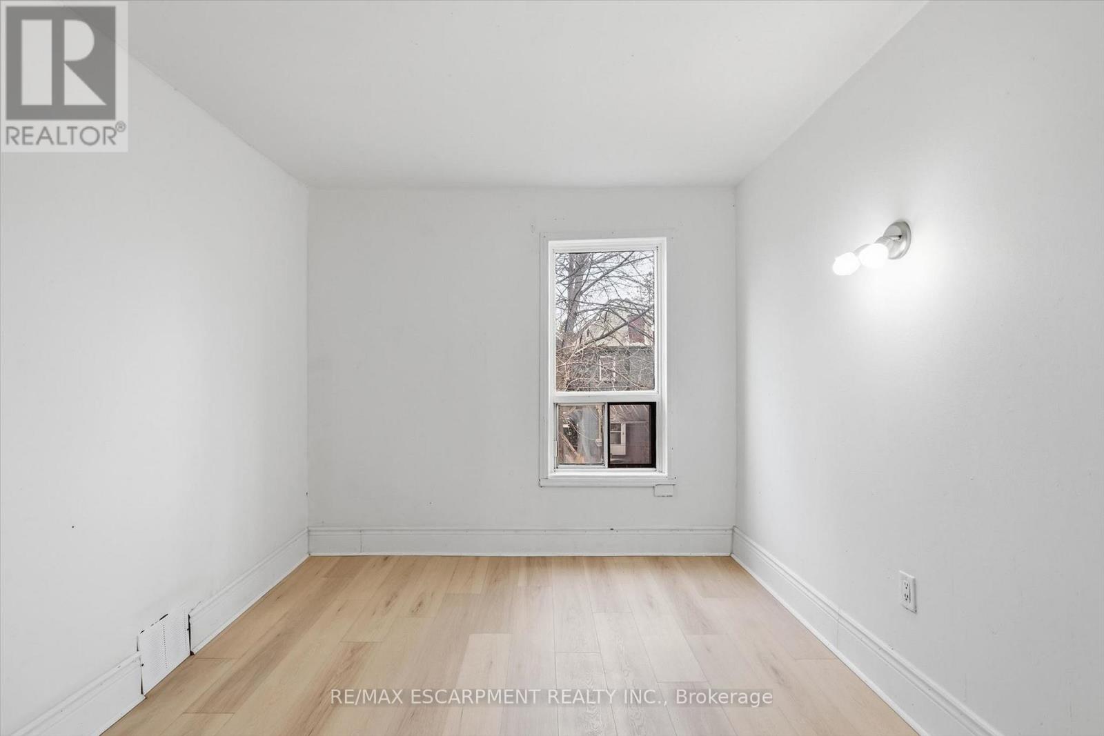 761 Cannon Street E, Hamilton, Ontario  L8L 2H1 - Photo 15 - X12995666