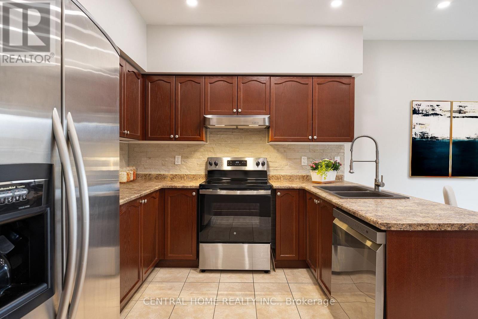 165 Palacebeach Trail, Hamilton, Ontario  L8E 0C3 - Photo 10 - X12995770