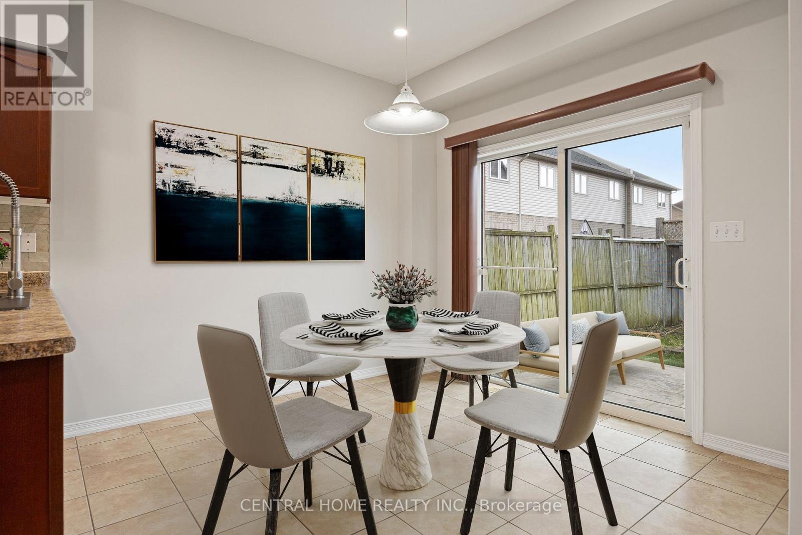 165 Palacebeach Trail, Hamilton, Ontario  L8E 0C3 - Photo 11 - X12995770