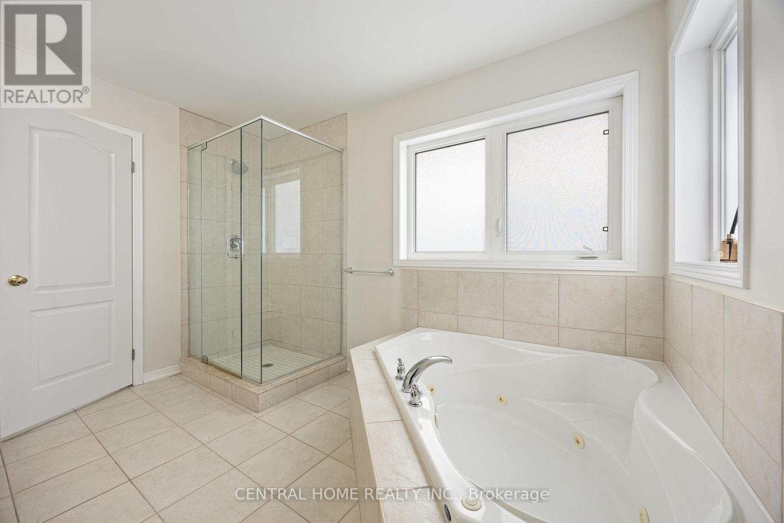 165 Palacebeach Trail, Hamilton, Ontario  L8E 0C3 - Photo 17 - X12995770