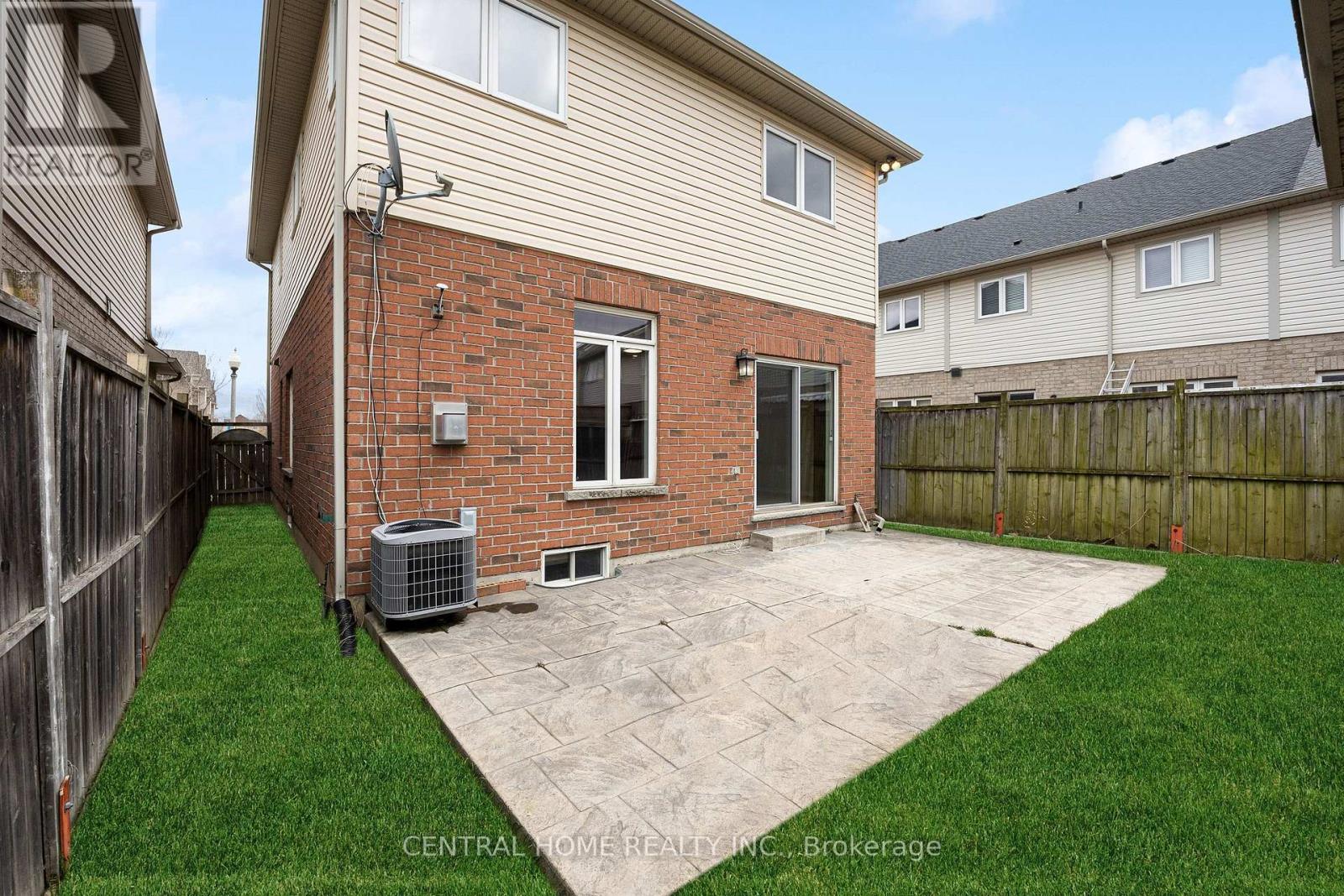 165 Palacebeach Trail, Hamilton, Ontario  L8E 0C3 - Photo 24 - X12995770