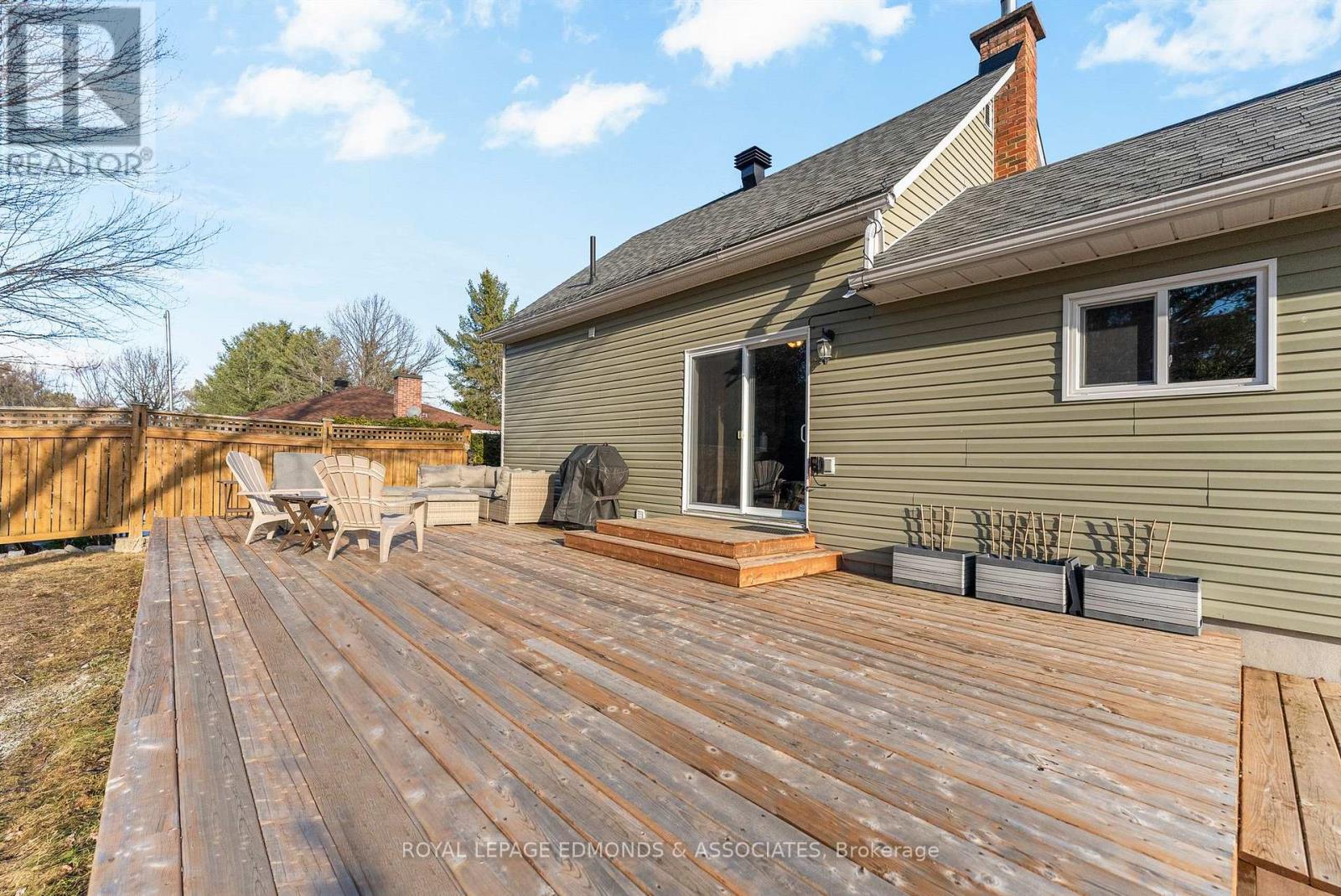 11753 Round Lake Road, Laurentian Valley, Ontario K8A 0K9 - Photo 37 - X12995848