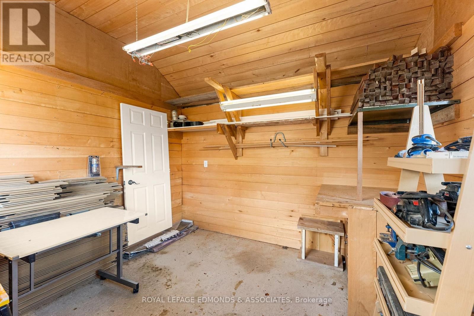 11753 Round Lake Road, Laurentian Valley, Ontario K8A 0K9 - Photo 41 - X12995848