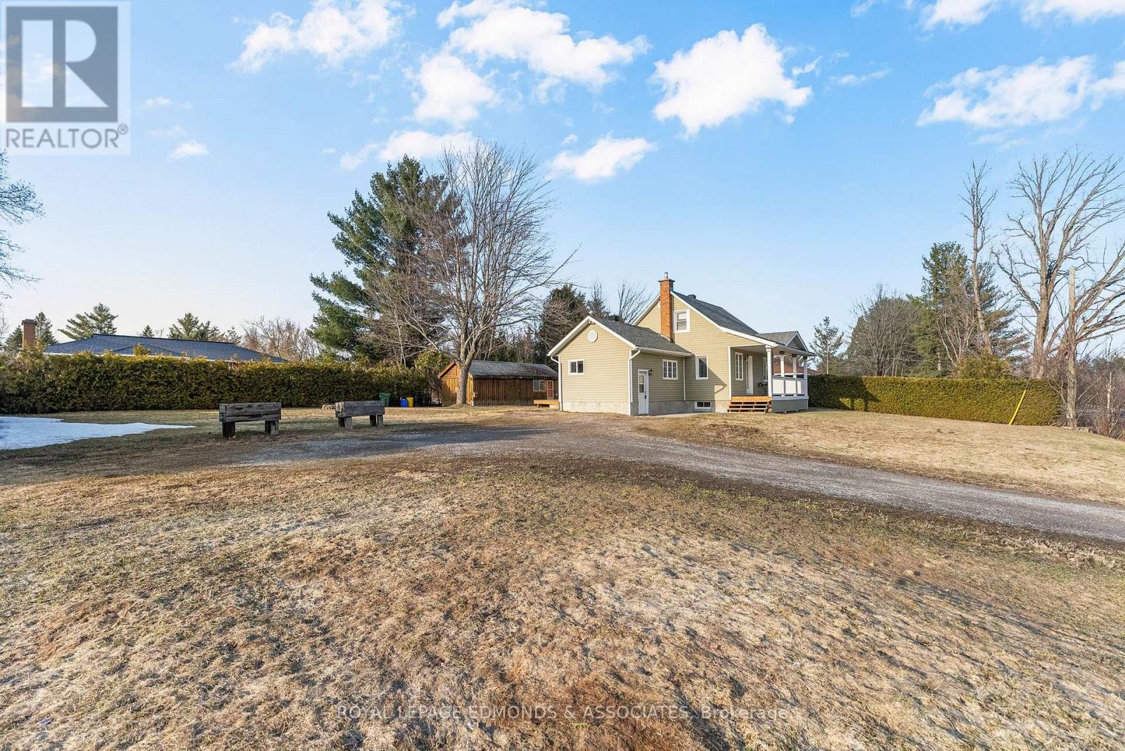 11753 Round Lake Road, Laurentian Valley, Ontario K8A 0K9 - Photo 42 - X12995848