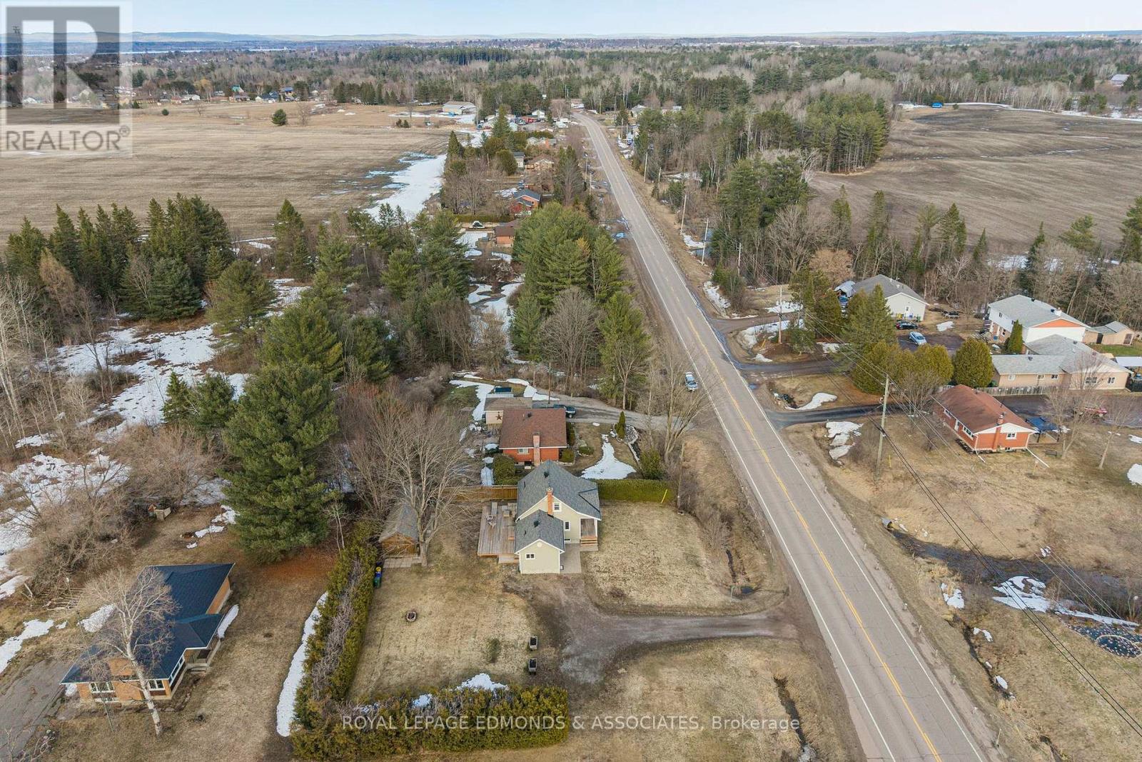 11753 Round Lake Road, Laurentian Valley, Ontario K8A 0K9 - Photo 44 - X12995848