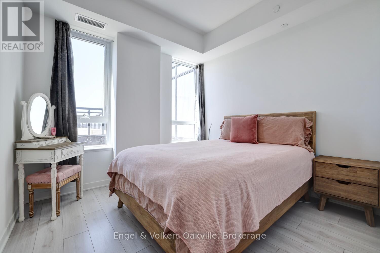 307 - 405 Dundas Street W, Oakville, Ontario  L6M 5P9 - Photo 16 - W12995856