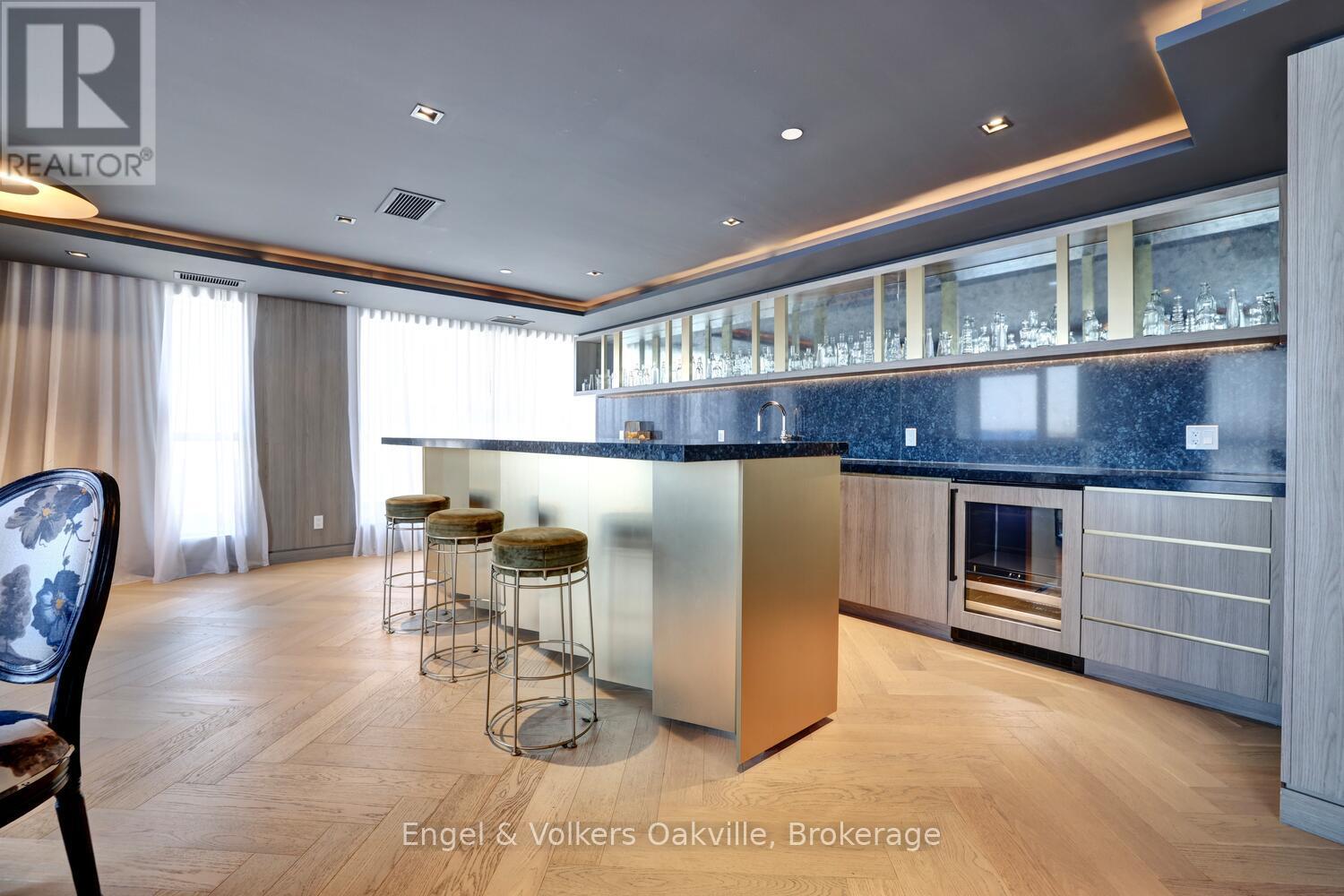 307 - 405 Dundas Street W, Oakville, Ontario  L6M 5P9 - Photo 38 - W12995856