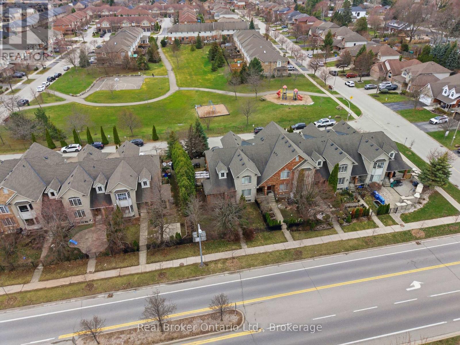 189 Livingston Avenue, Grimsby, Ontario  L3M 5M3 - Photo 8 - X12995874