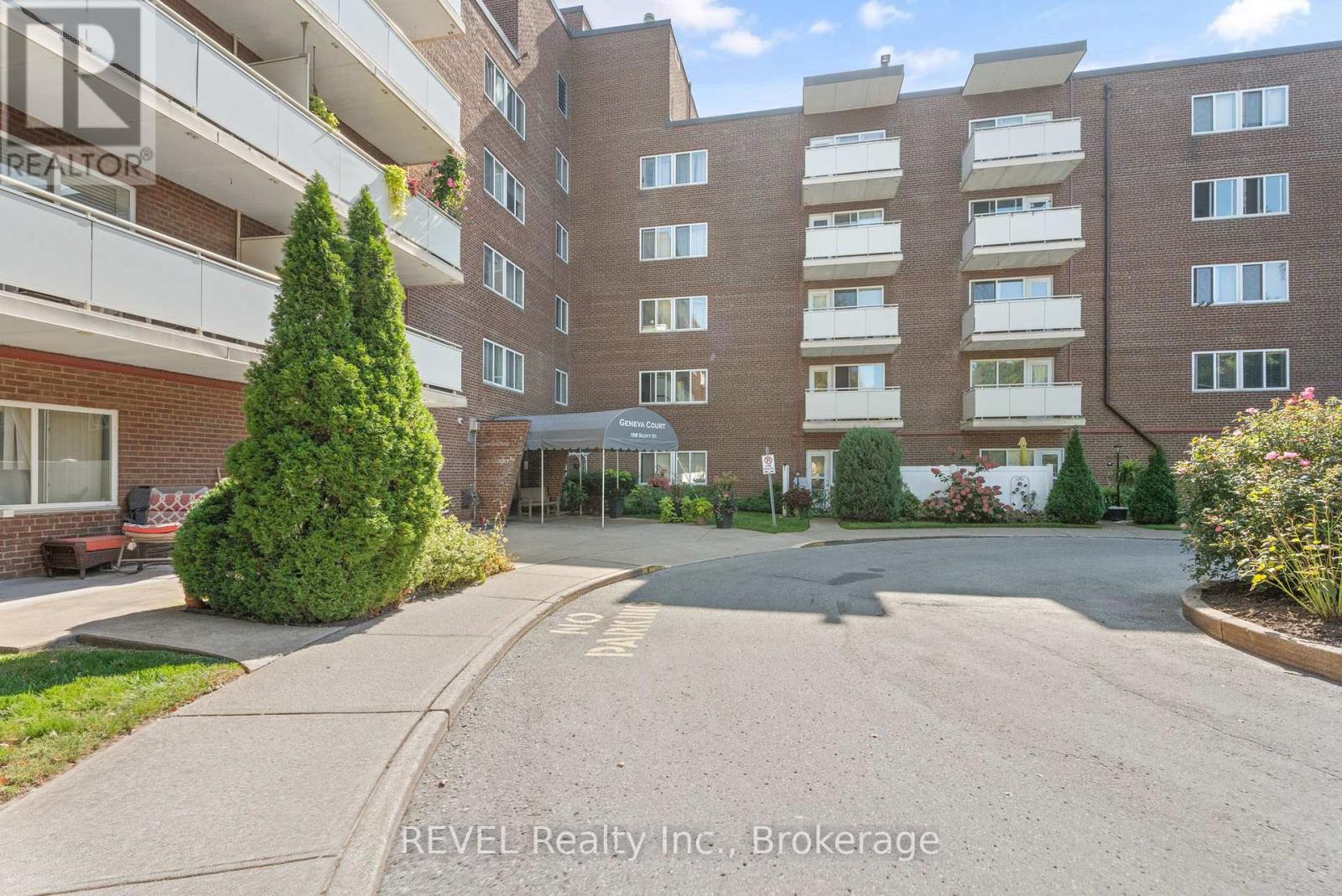 304 - 198 Scott Street