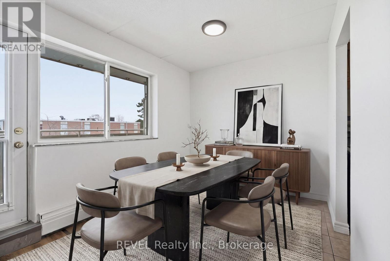 304 - 198 Scott Street, St. Catharines, Ontario L2N 5T3 - Photo 13 - X12995836