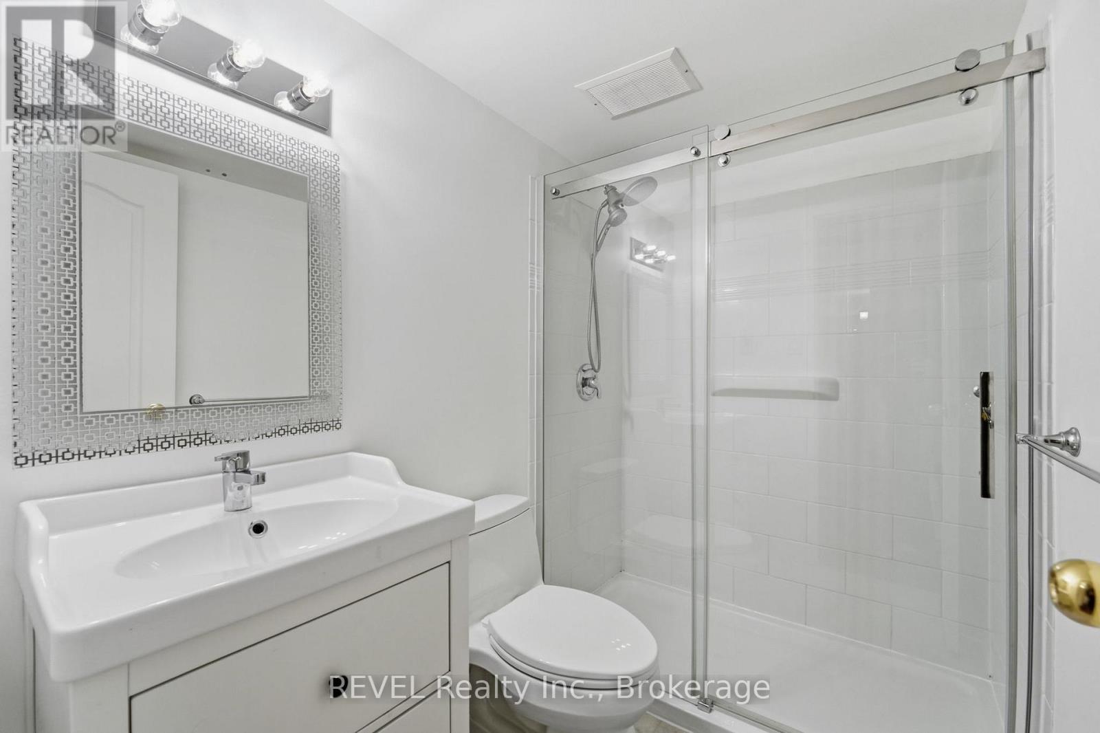 304 - 198 Scott Street, St. Catharines, Ontario L2N 5T3 - Photo 17 - X12995836