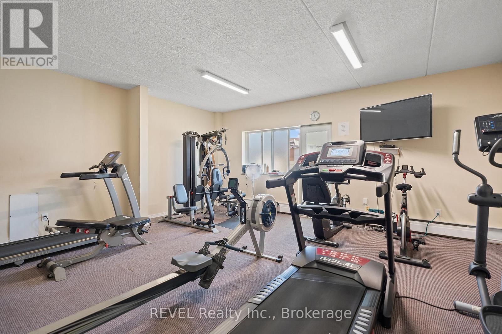 304 - 198 Scott Street, St. Catharines, Ontario L2N 5T3 - Photo 20 - X12995836