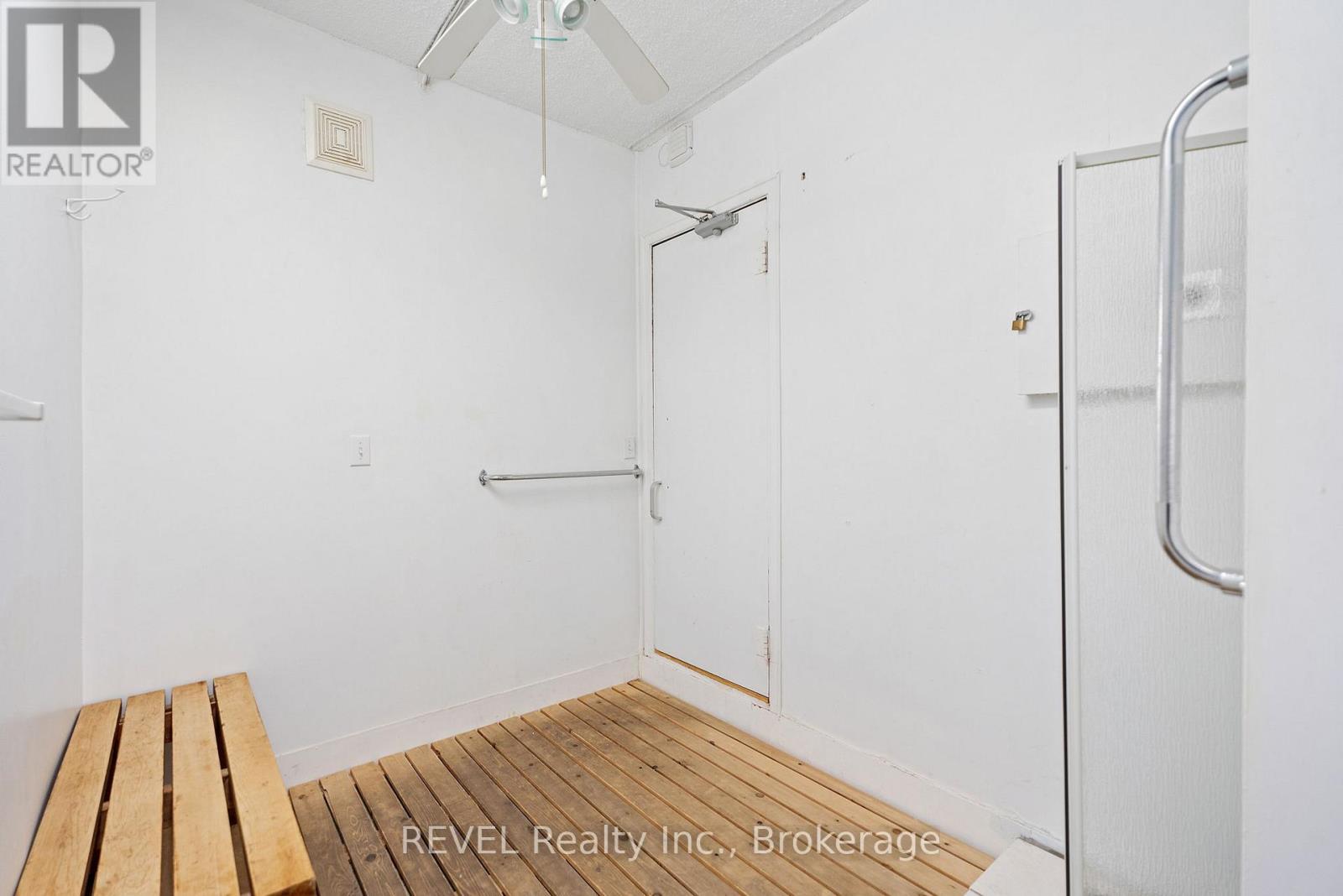 304 - 198 Scott Street, St. Catharines, Ontario L2N 5T3 - Photo 21 - X12995836