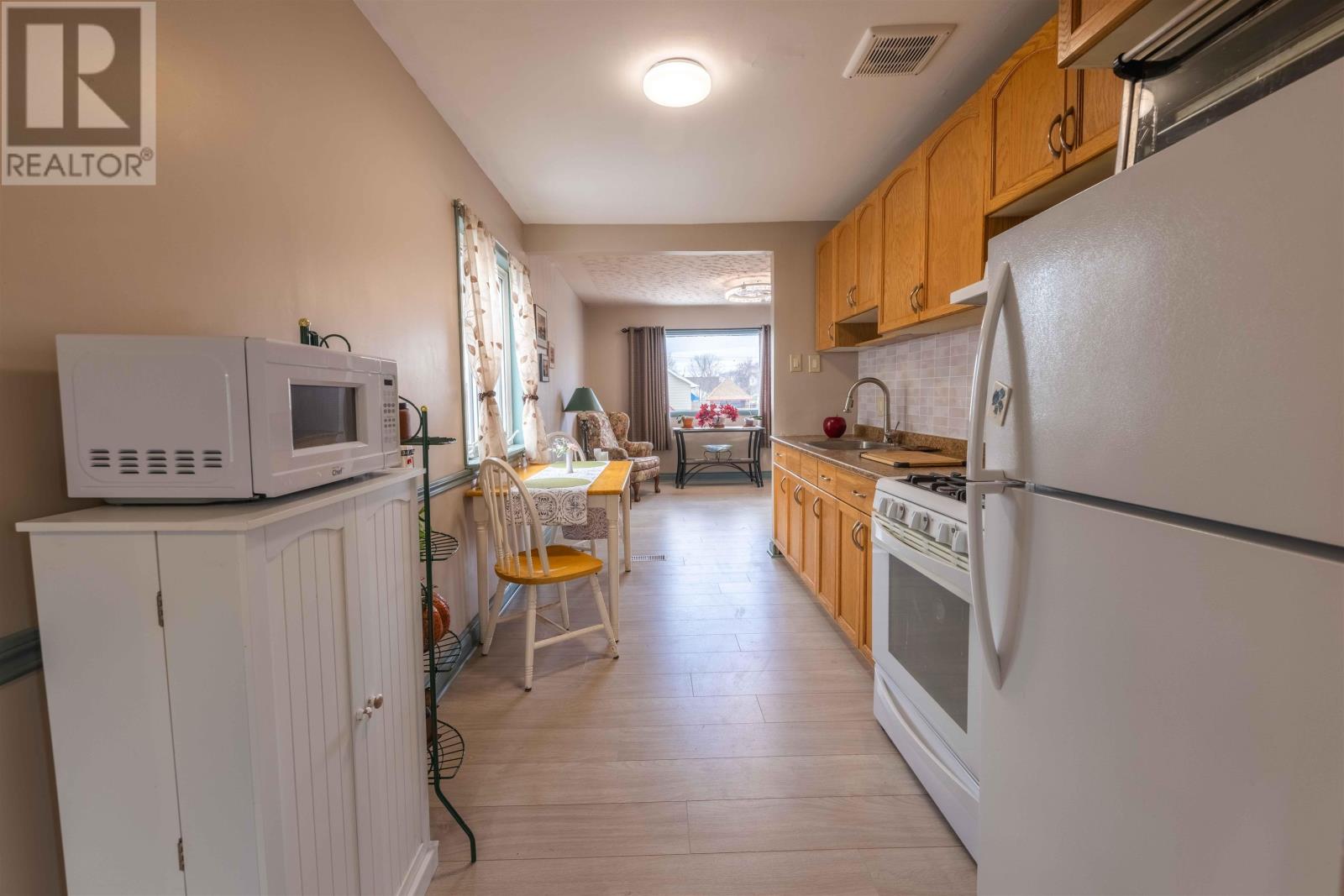 608 Gore St W, Thunder Bay, Ontario  P7E 3S3 - Photo 5 - TB2600696