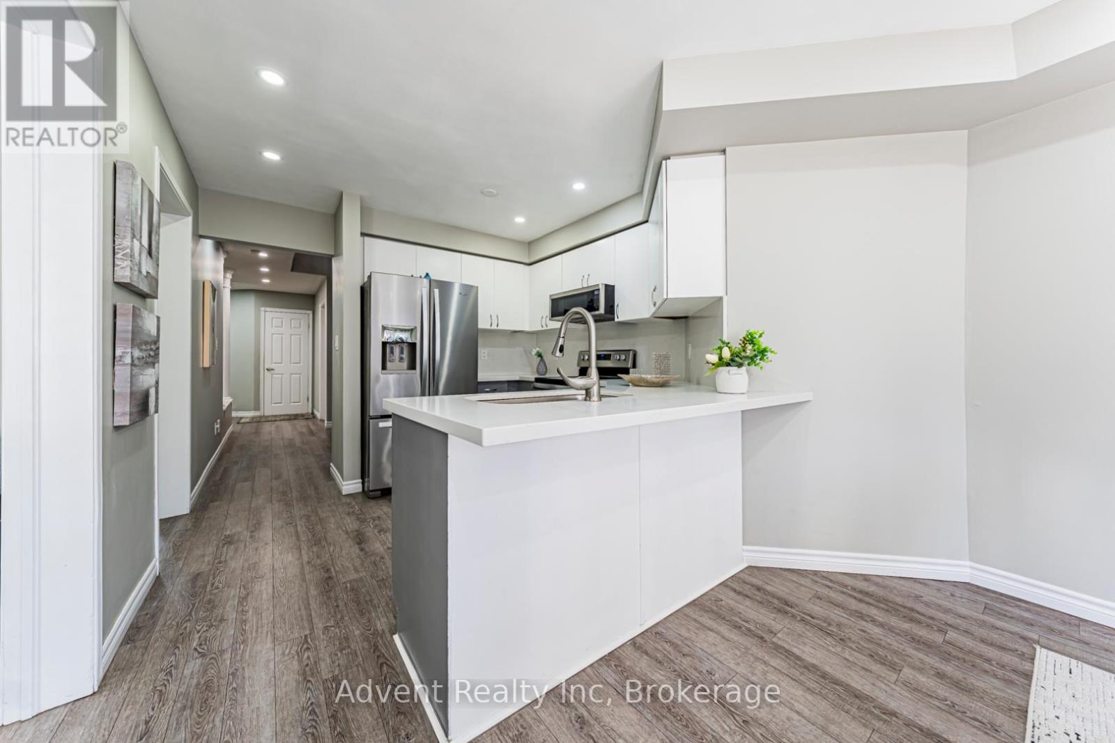 16 Hibbard Drive, Ajax, Ontario  L1Z 1J7 - Photo 12 - E12971194