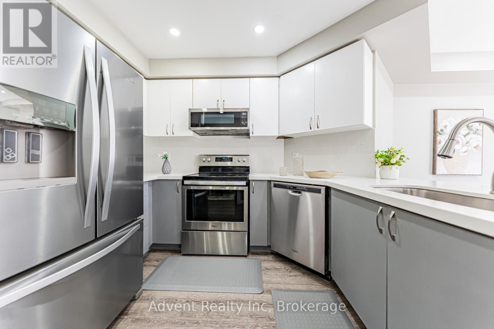 16 Hibbard Drive, Ajax, Ontario  L1Z 1J7 - Photo 10 - E12971194