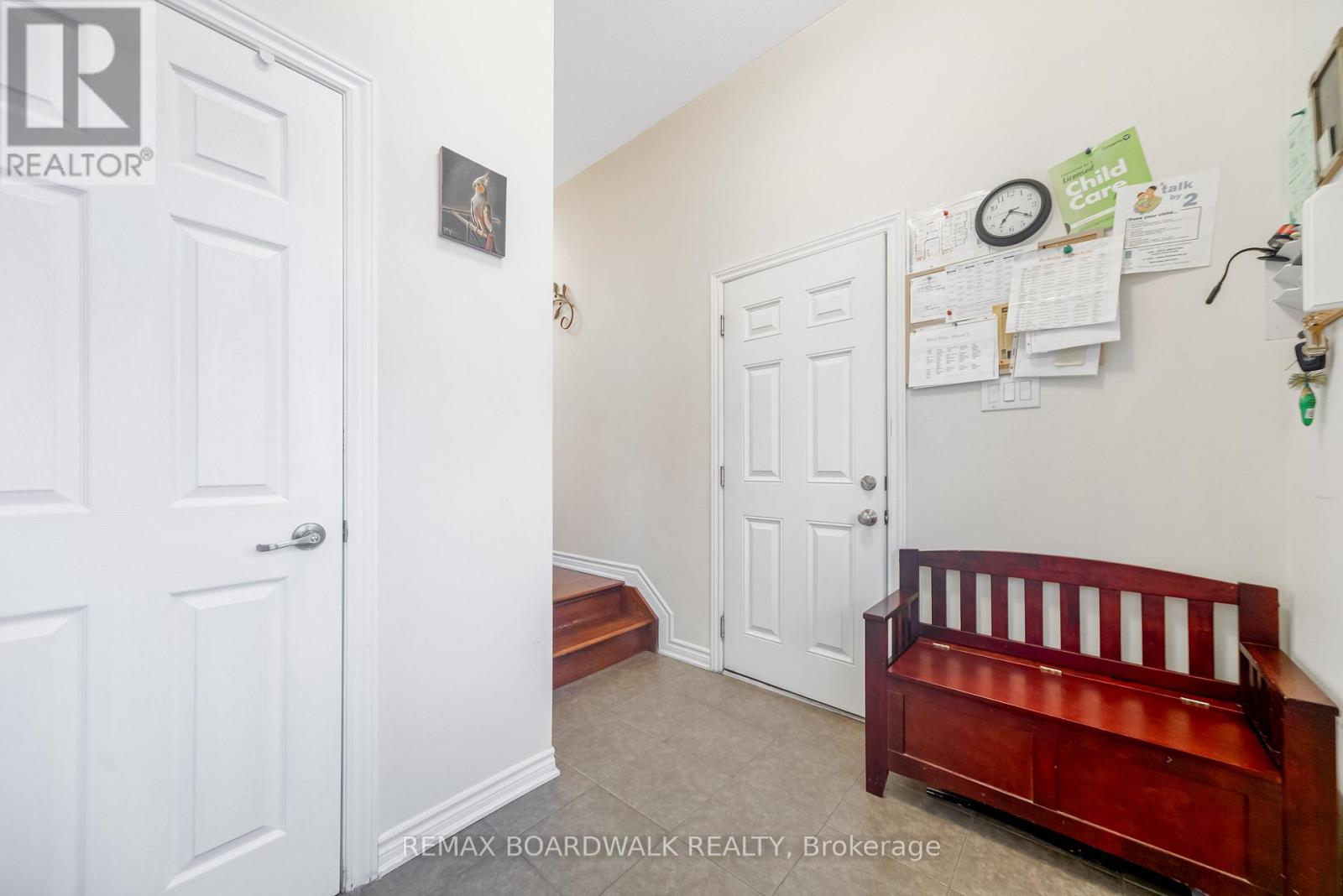 161 Flowing Creek Circle, Ottawa, Ontario  K2M 0K2 - Photo 4 - X12994114