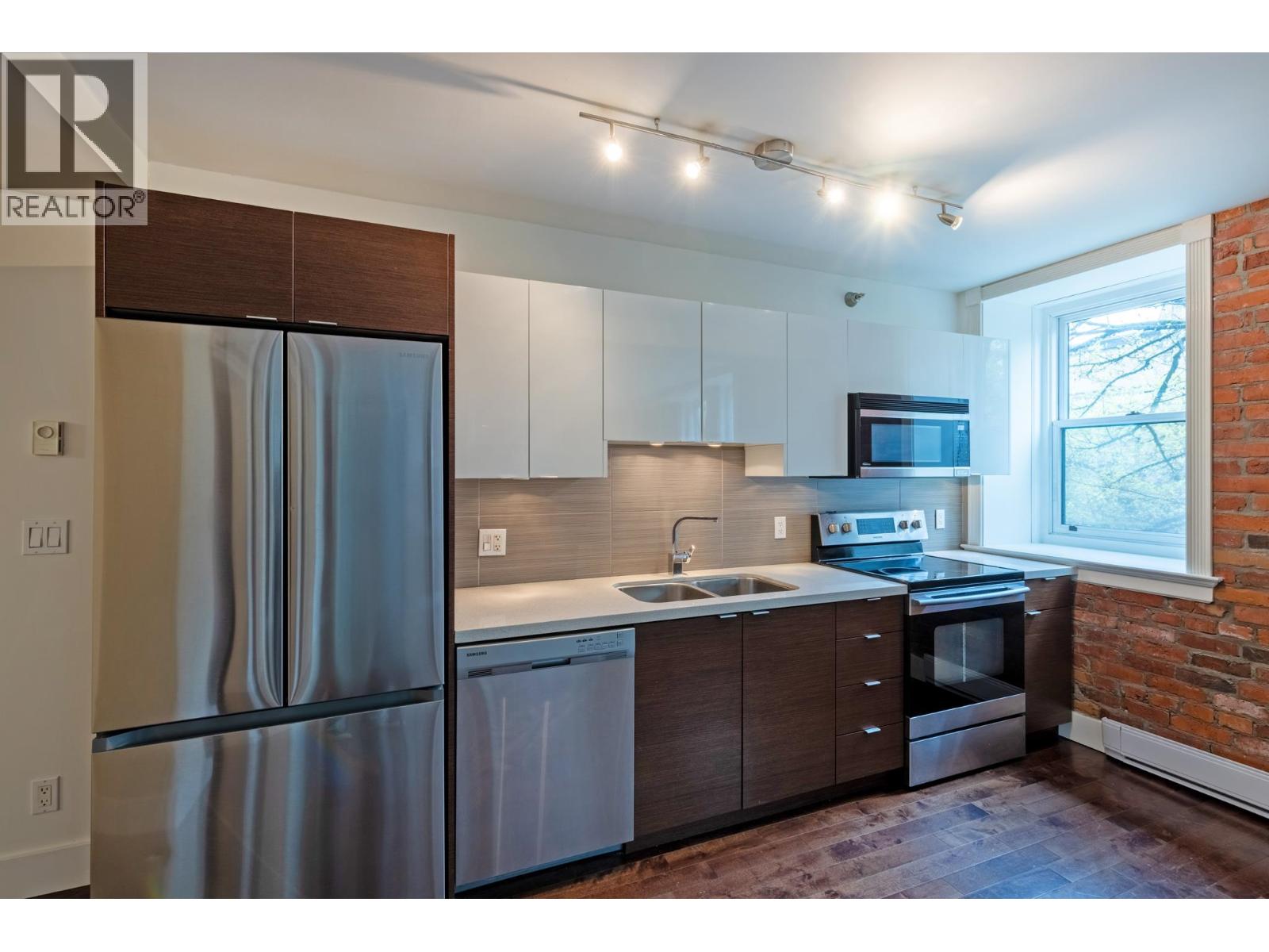 205 233 Abbott Street, Vancouver, British Columbia  V6B 2K7 - Photo 12 - R3111062