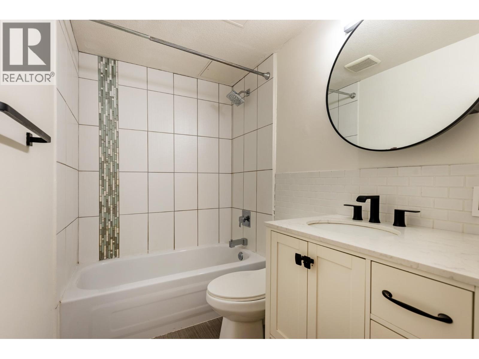 205 233 Abbott Street, Vancouver, British Columbia  V6B 2K7 - Photo 19 - R3111062