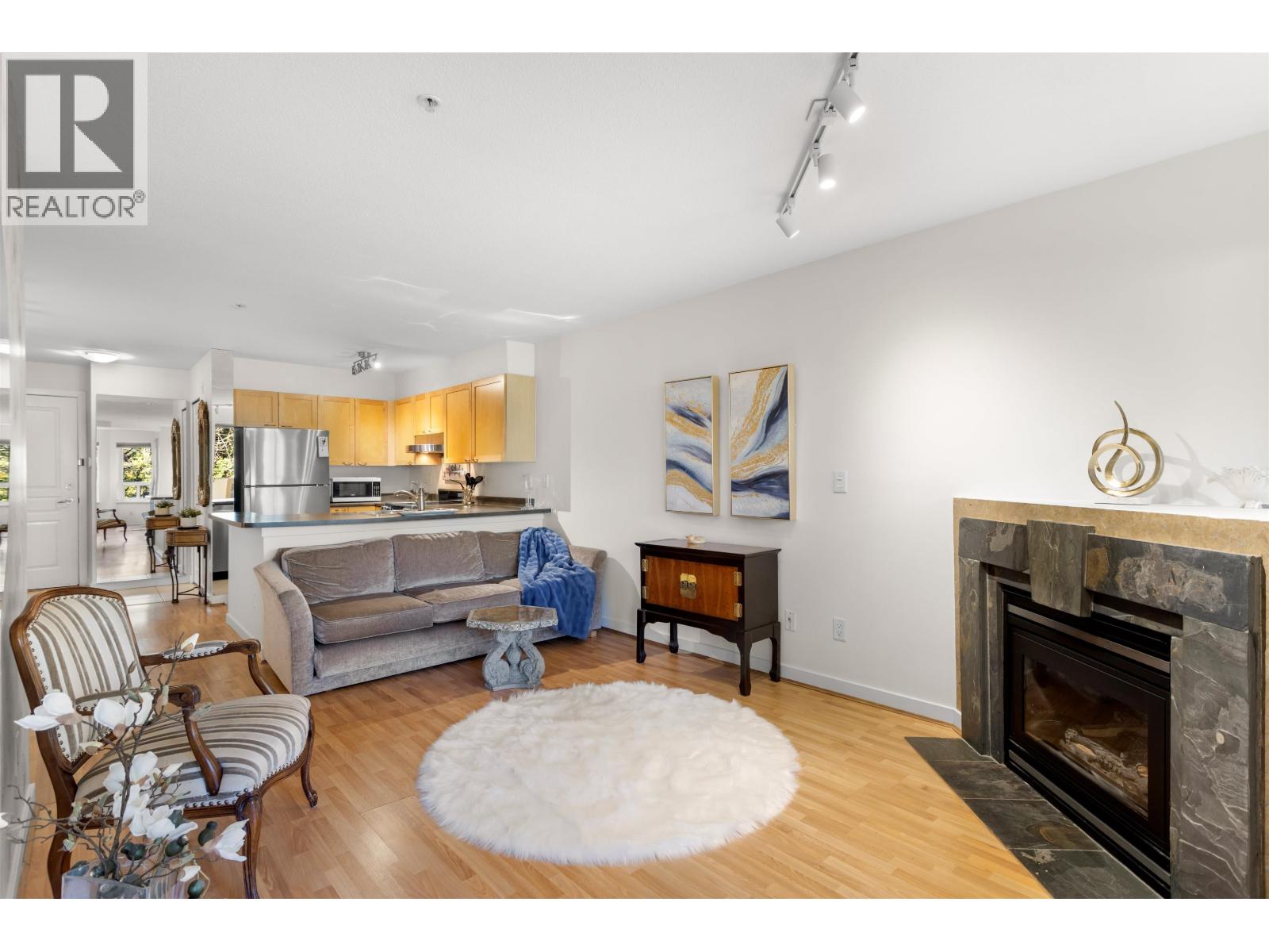 210 7383 Griffiths Drive, Burnaby, British Columbia  V5E 4M8 - Photo 6 - R3111067