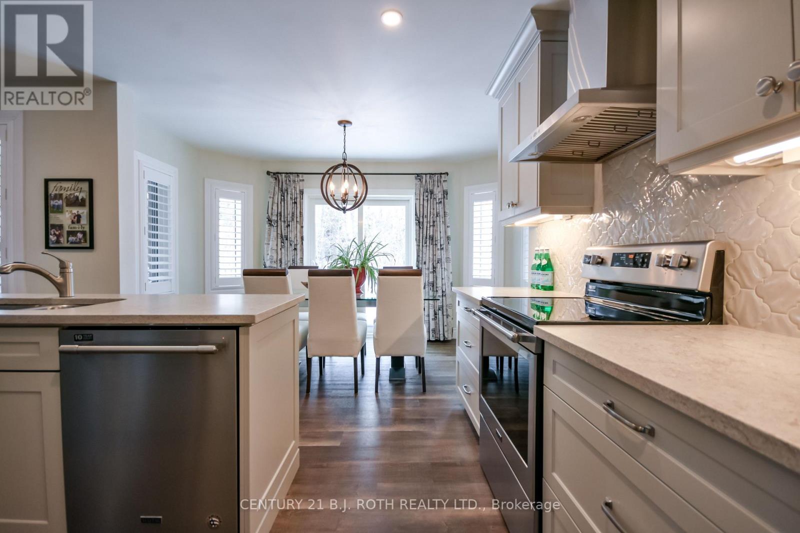 91 Benson Drive, Barrie, Ontario  L4N 7Y4 - Photo 6 - S12965438