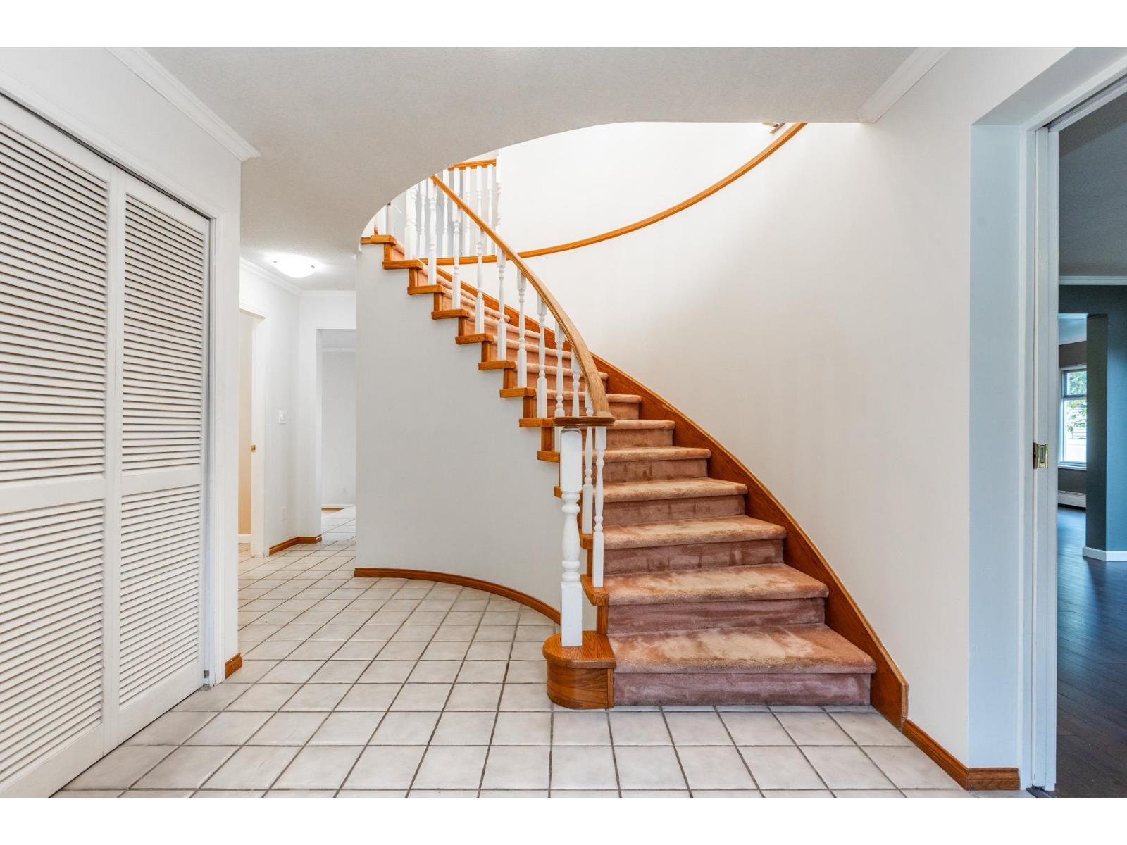 8072 170a Street, Surrey, British Columbia V4N 3G4 - Photo 3 - R3110113