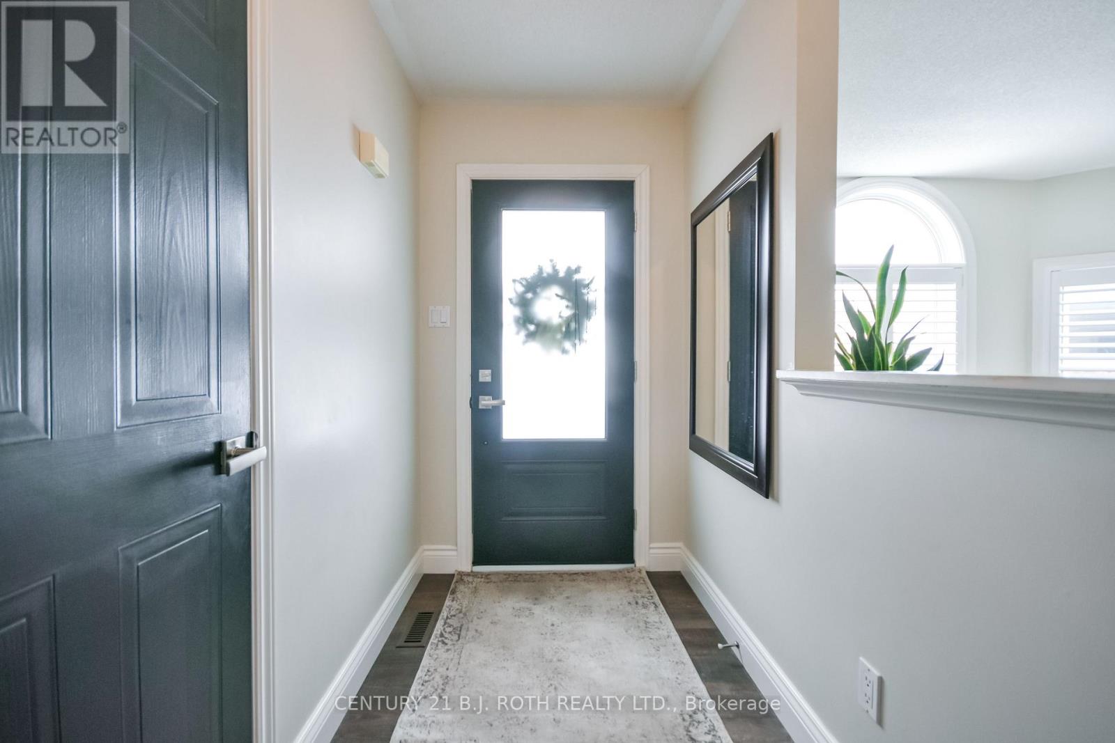 91 Benson Drive, Barrie, Ontario  L4N 7Y4 - Photo 3 - S12965438