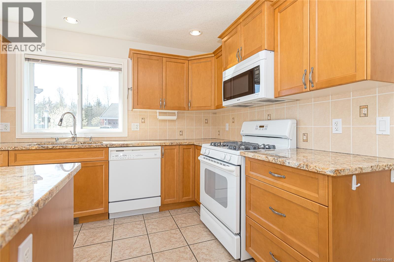 619 Morningstar Dr, Parksville, British Columbia  V9P 2W2 - Photo 10 - 1025446