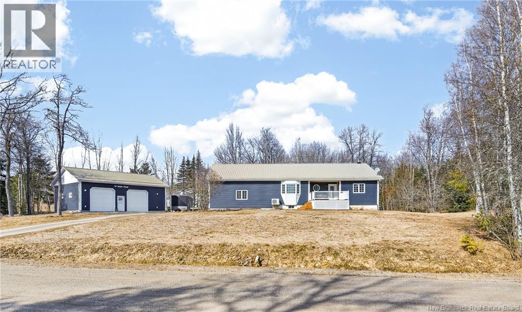 38 Sheila, Berry Mills, New Brunswick  E1G 4X4 - Photo 2 - NB137060