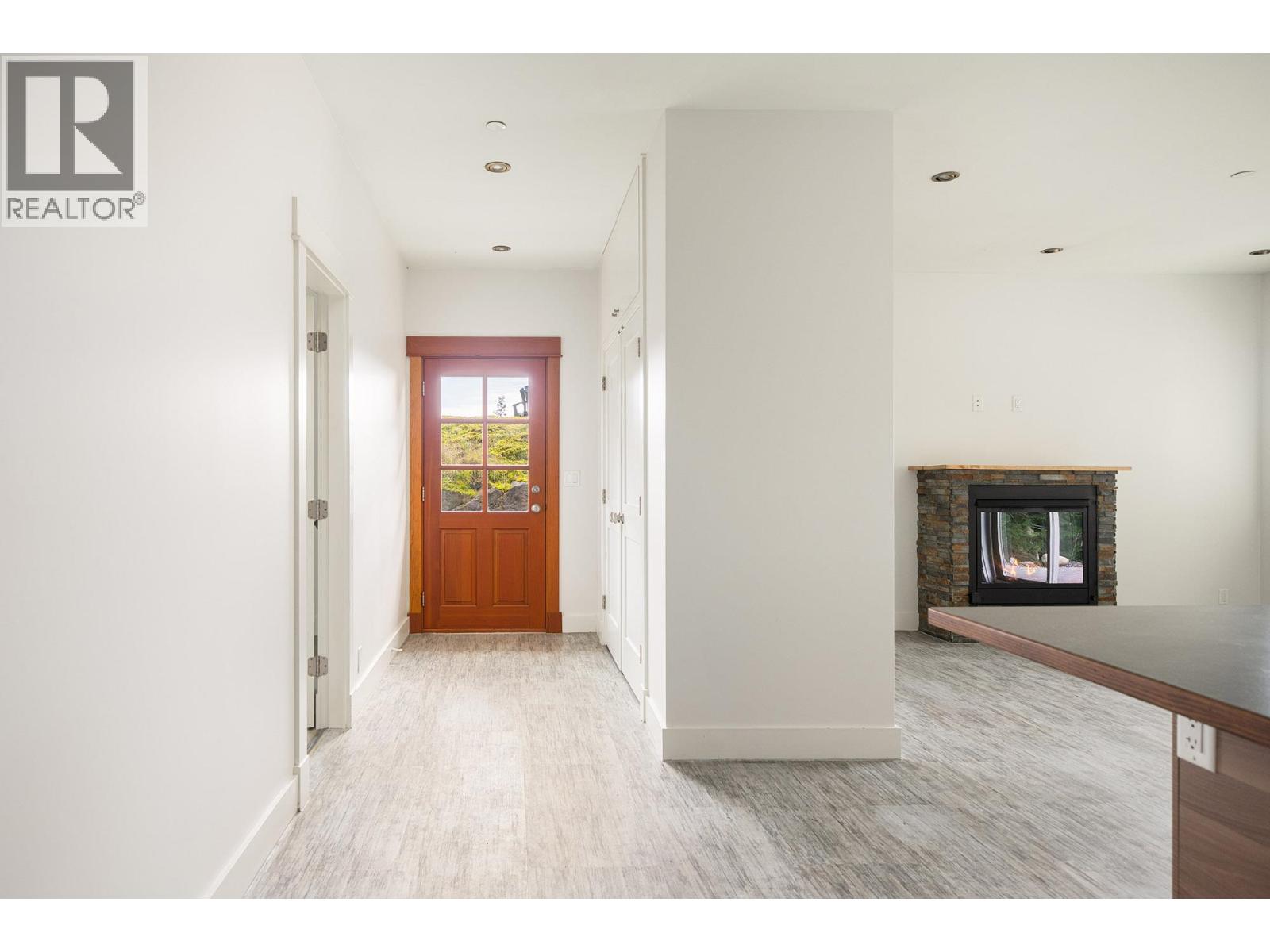 879 Seymour Bay Drive, Bowen Island, British Columbia  V0N 1G1 - Photo 8 - R3111068