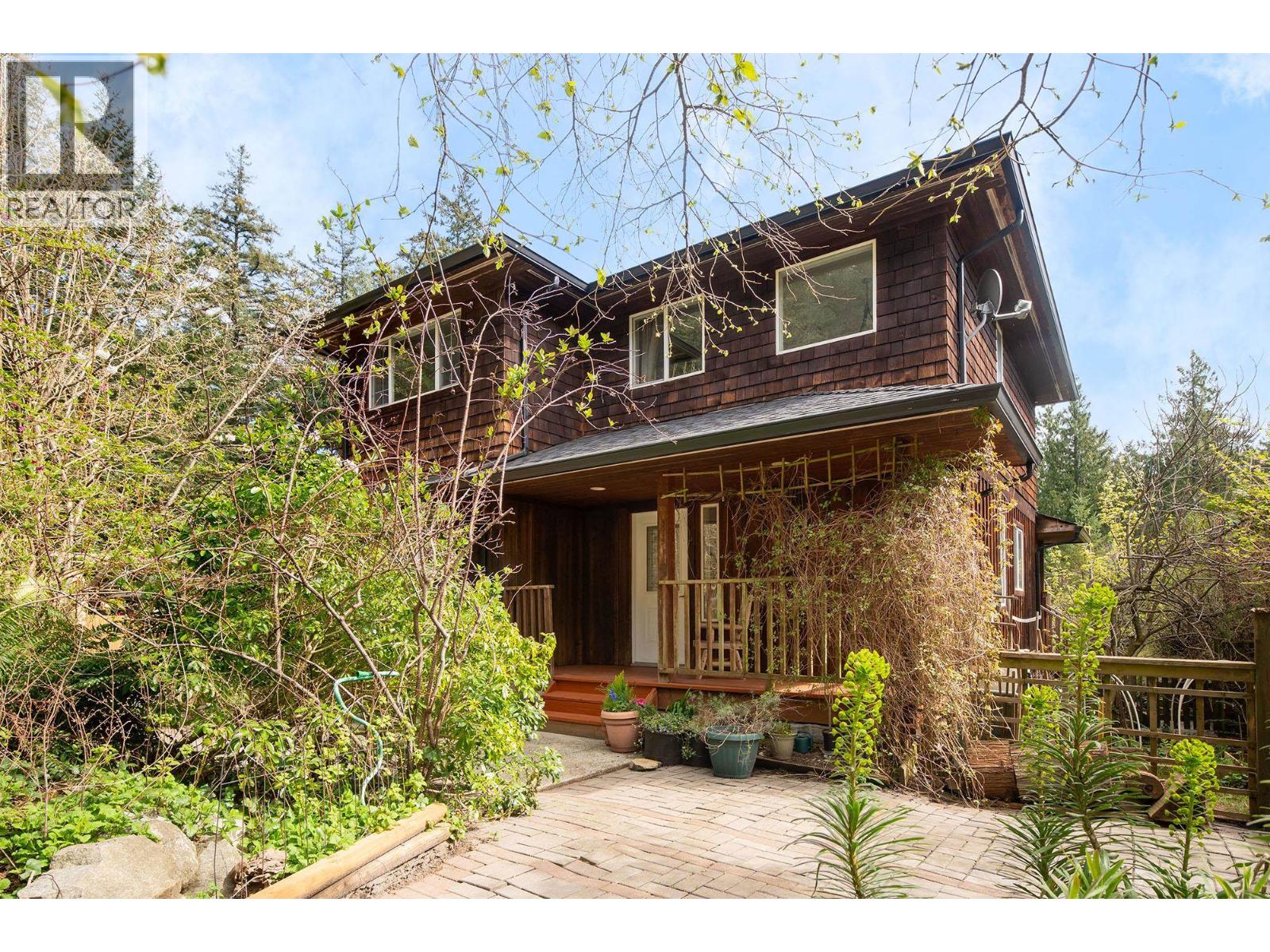 1347 EAGLE CLIFF ROAD, Bowen Island, British Columbia