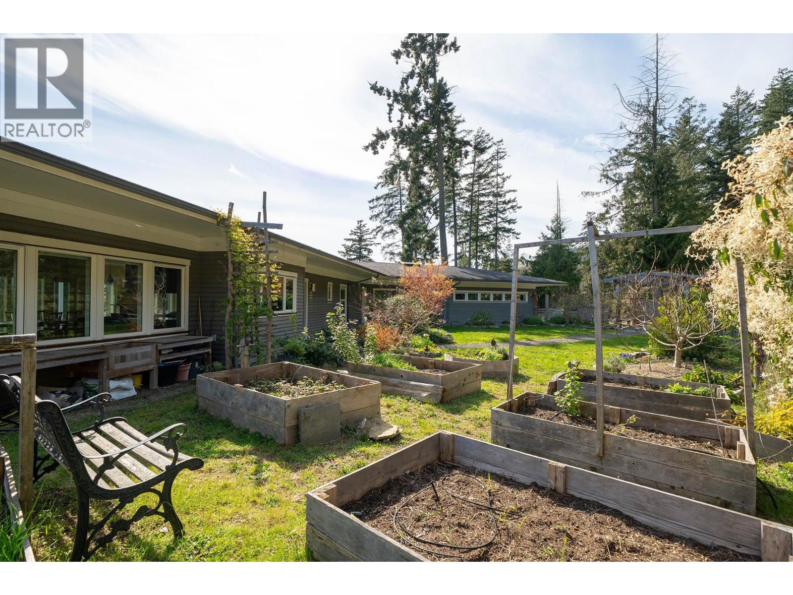 889 Cowan Point Drive, Bowen Island, British Columbia  V0N 1G2 - Photo 34 - R3111070