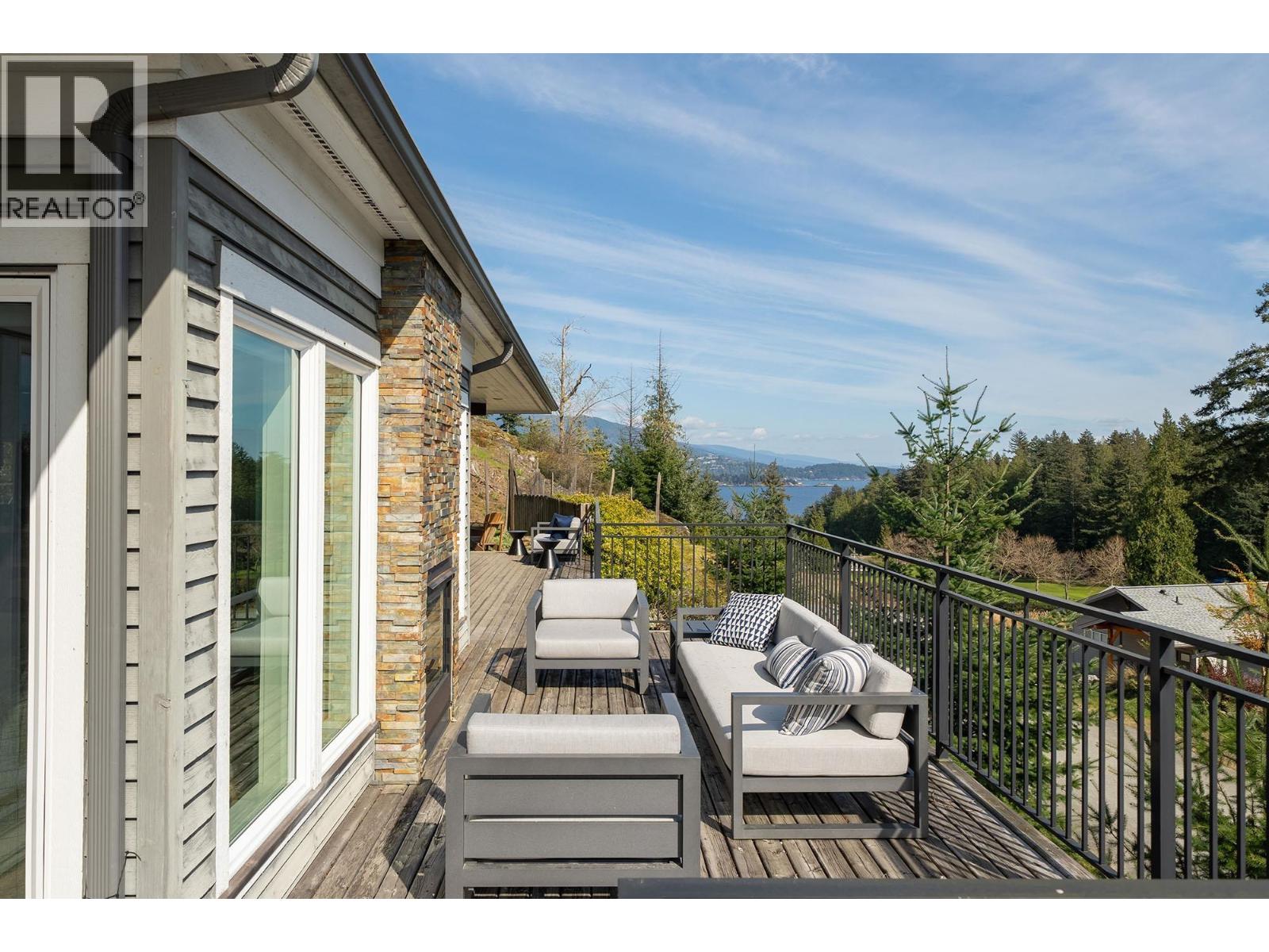 889 Cowan Point Drive, Bowen Island, British Columbia  V0N 1G2 - Photo 8 - R3111070