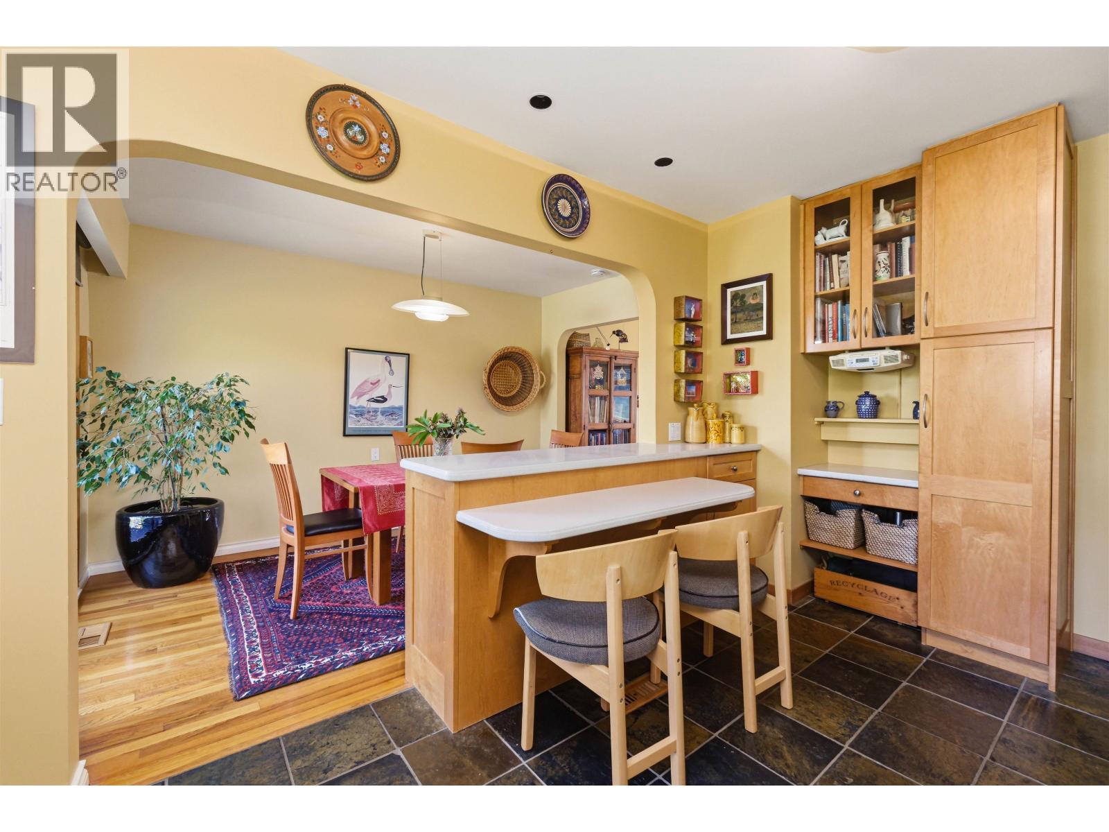 818 E 6th Street, North Vancouver, British Columbia  V7L 1R7 - Photo 14 - R3111072