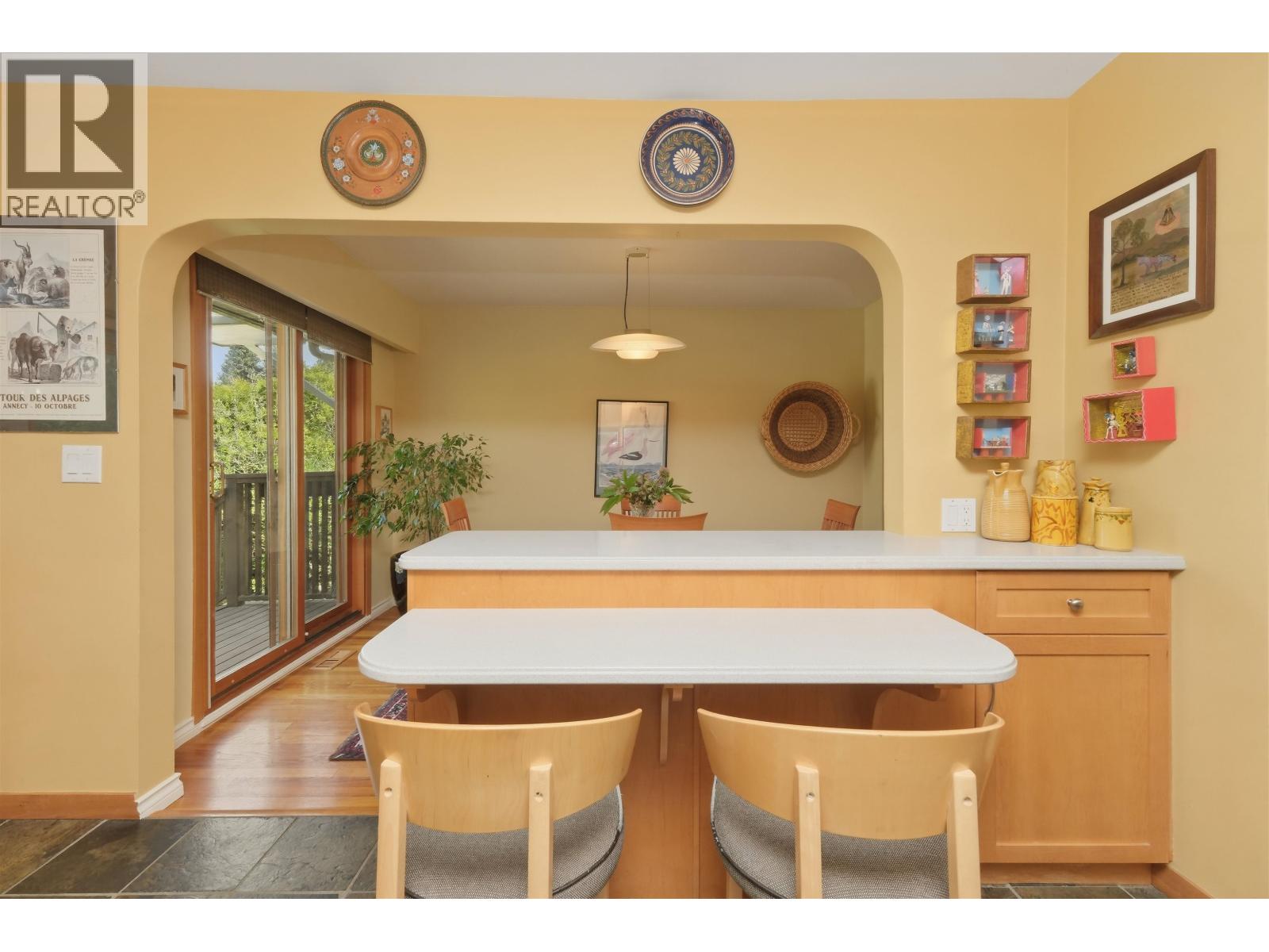 818 E 6th Street, North Vancouver, British Columbia  V7L 1R7 - Photo 15 - R3111072