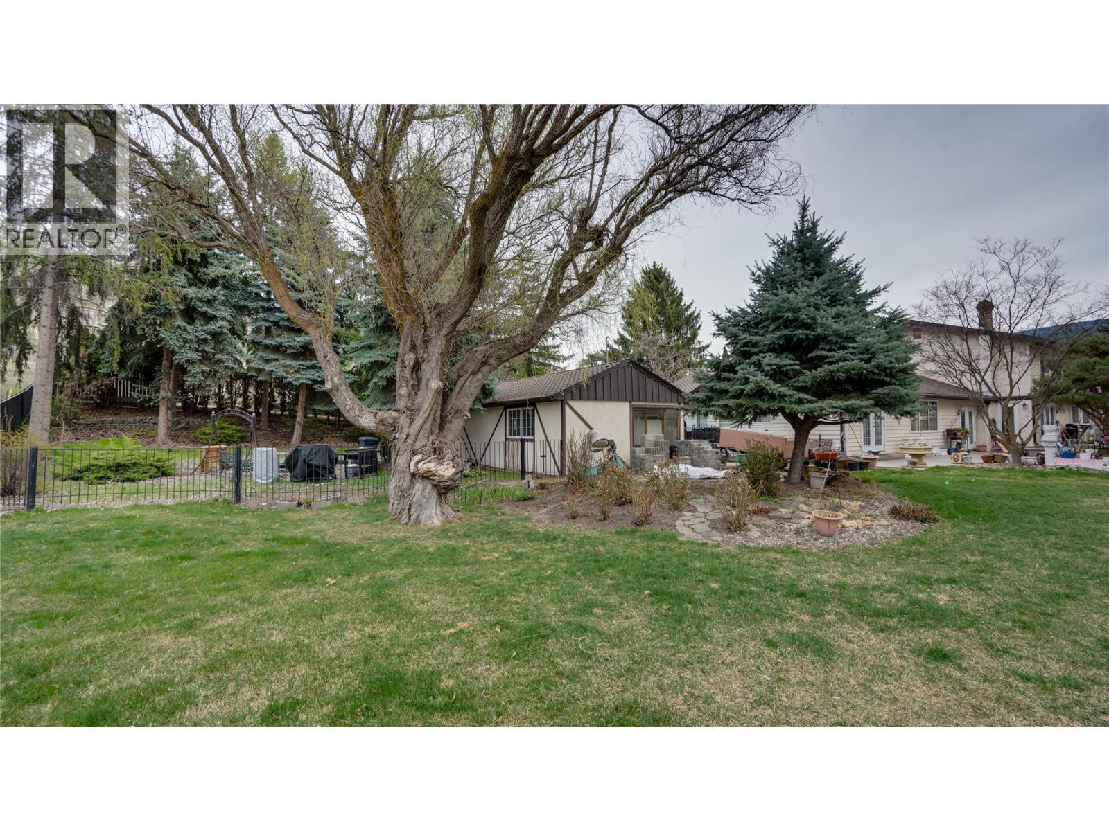 12300 Kalamalka Road, Coldstream, British Columbia  V1B 1M6 - Photo 50 - 10378460