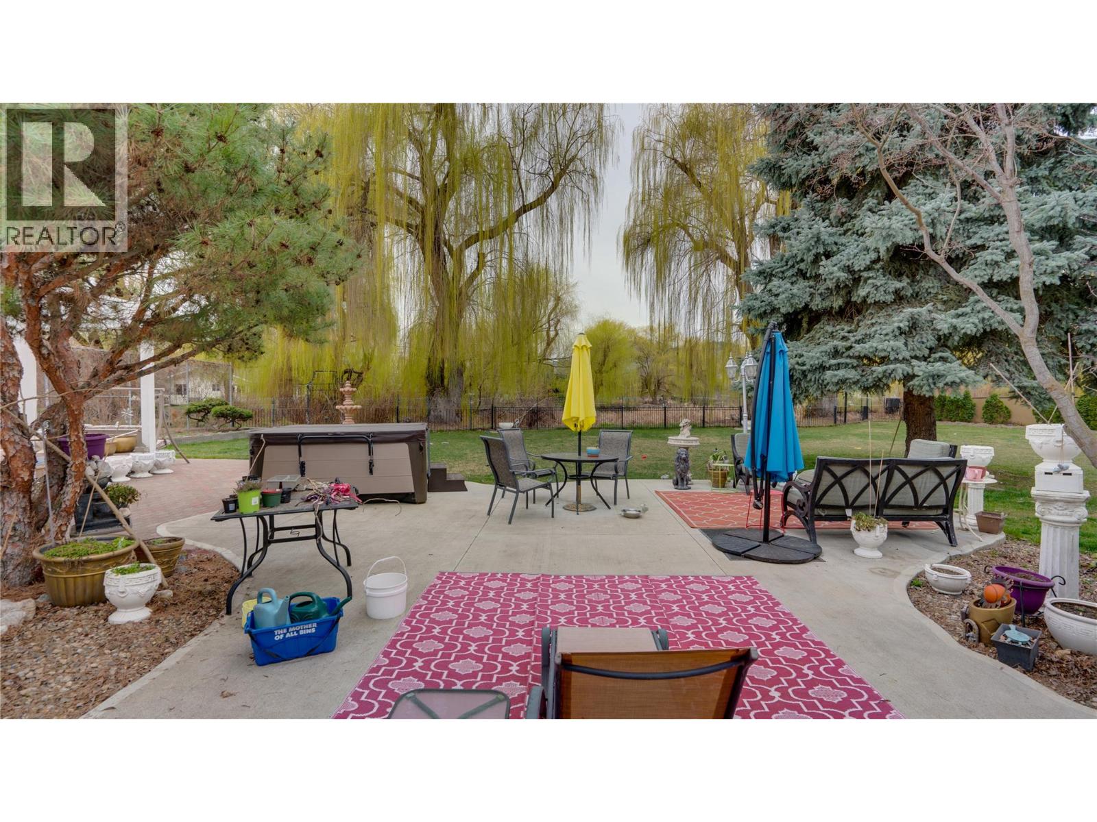 12300 Kalamalka Road, Coldstream, British Columbia  V1B 1M6 - Photo 53 - 10378460