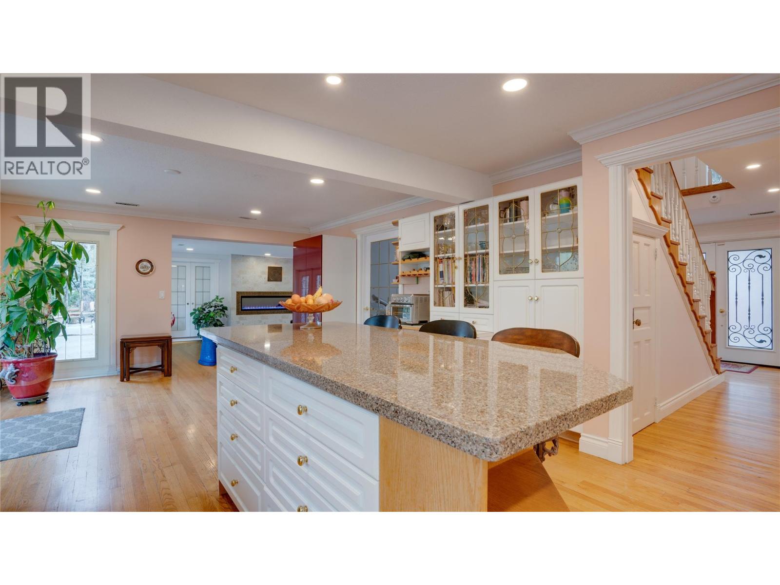 12300 Kalamalka Road, Coldstream, British Columbia  V1B 1M6 - Photo 15 - 10378460