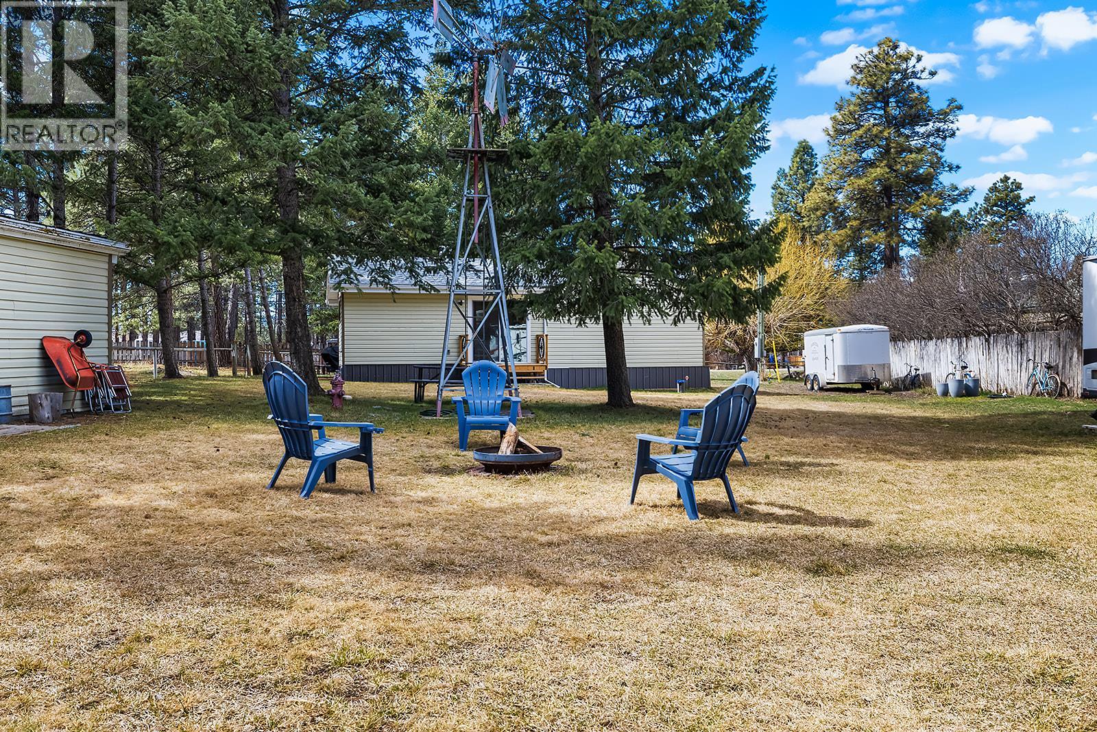 6318 Balsam Road, Wasa, British Columbia  V0B 2K0 - Photo 9 - 10382720
