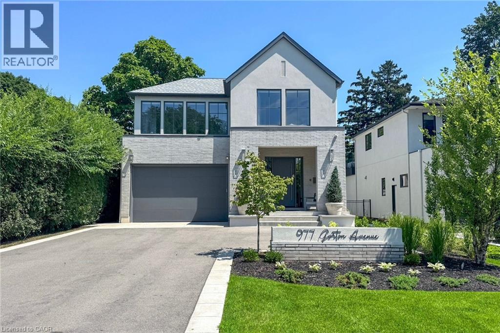 977 Gorton Avenue, Burlington, Ontario  L7T 1S6 - Photo 2 - 40820599