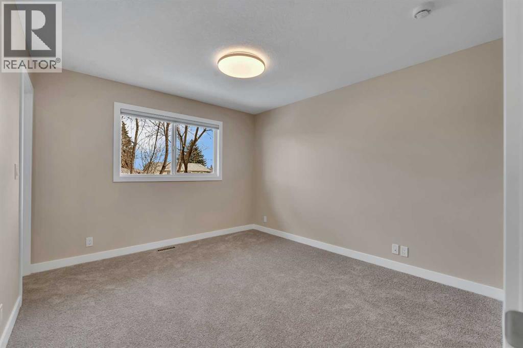 221 Madeira Crescent NE, Calgary, Alberta  T2A 4N3 - Photo 15 - A2300320