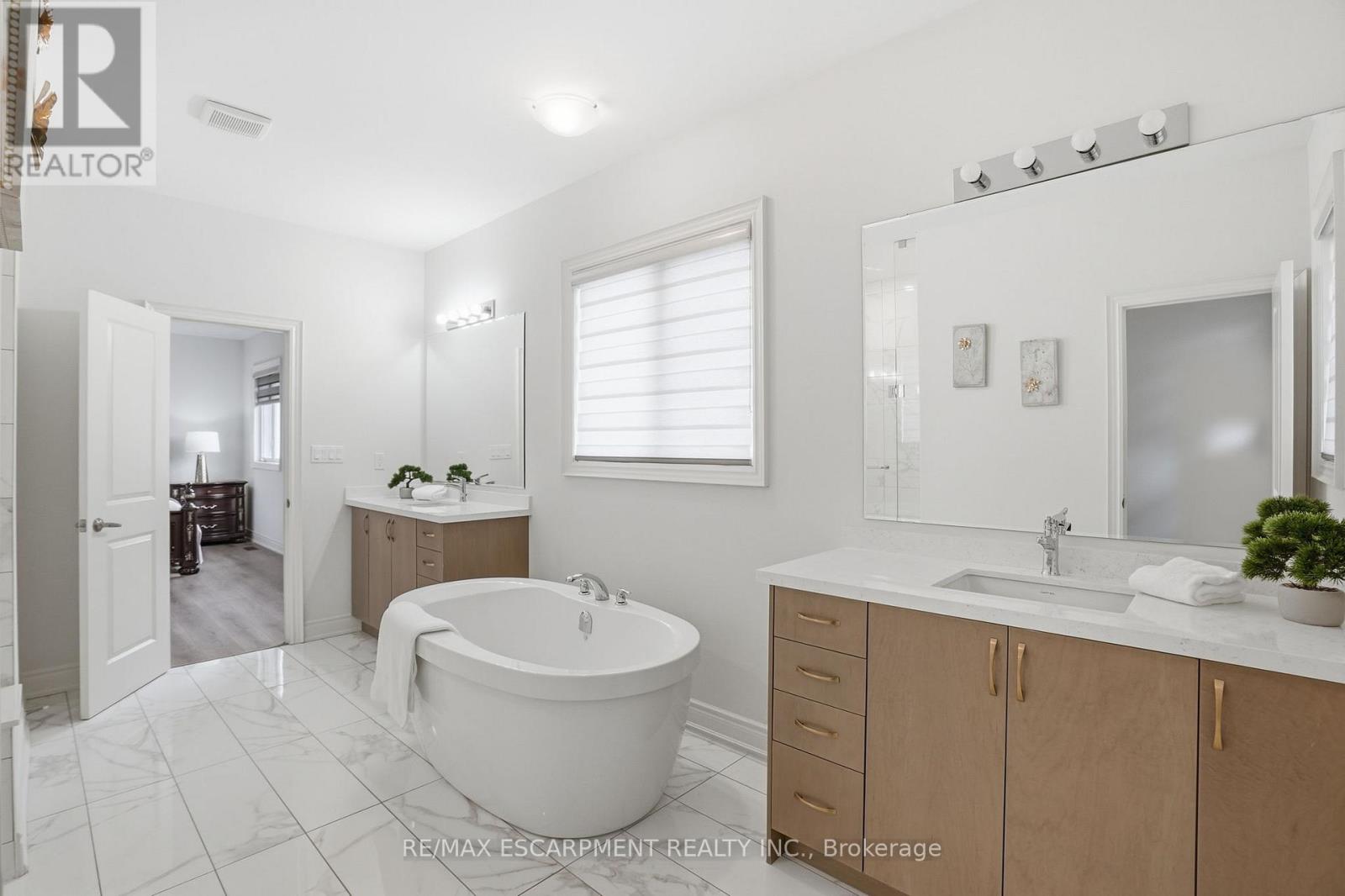 7 Grierson Trail, Hamilton, Ontario L8B 1Z7 - Photo 33 - X12897270