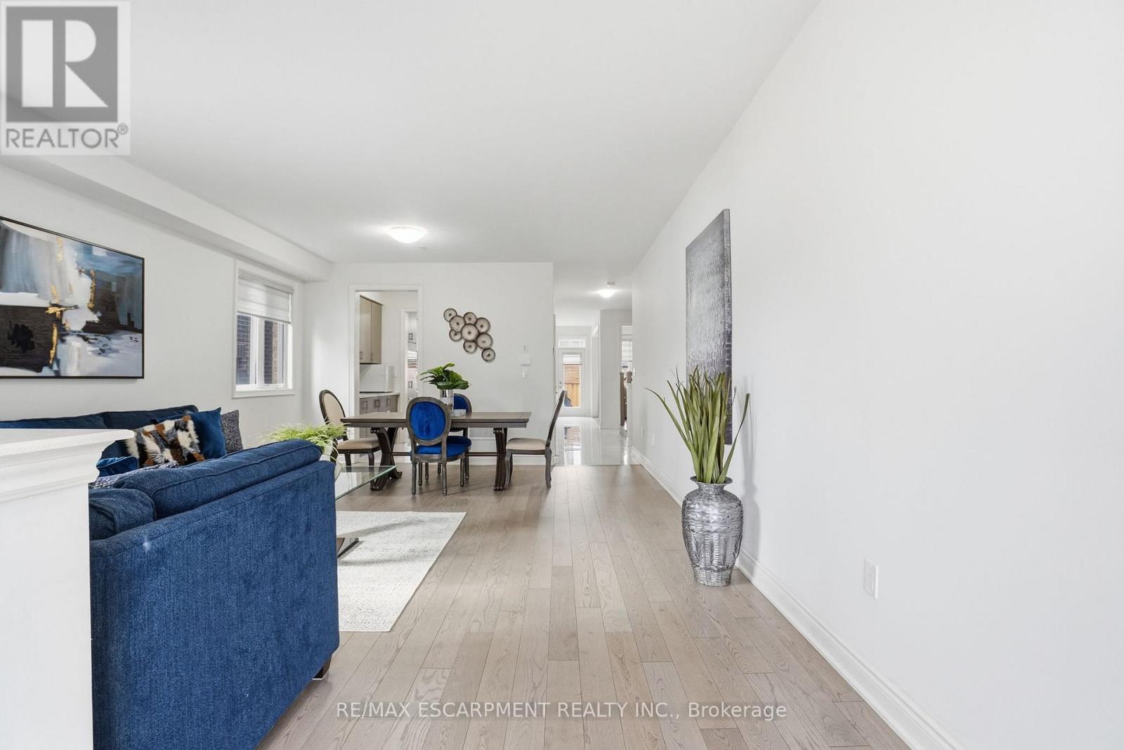 7 Grierson Trail, Hamilton, Ontario L8B 1Z7 - Photo 6 - X12897270