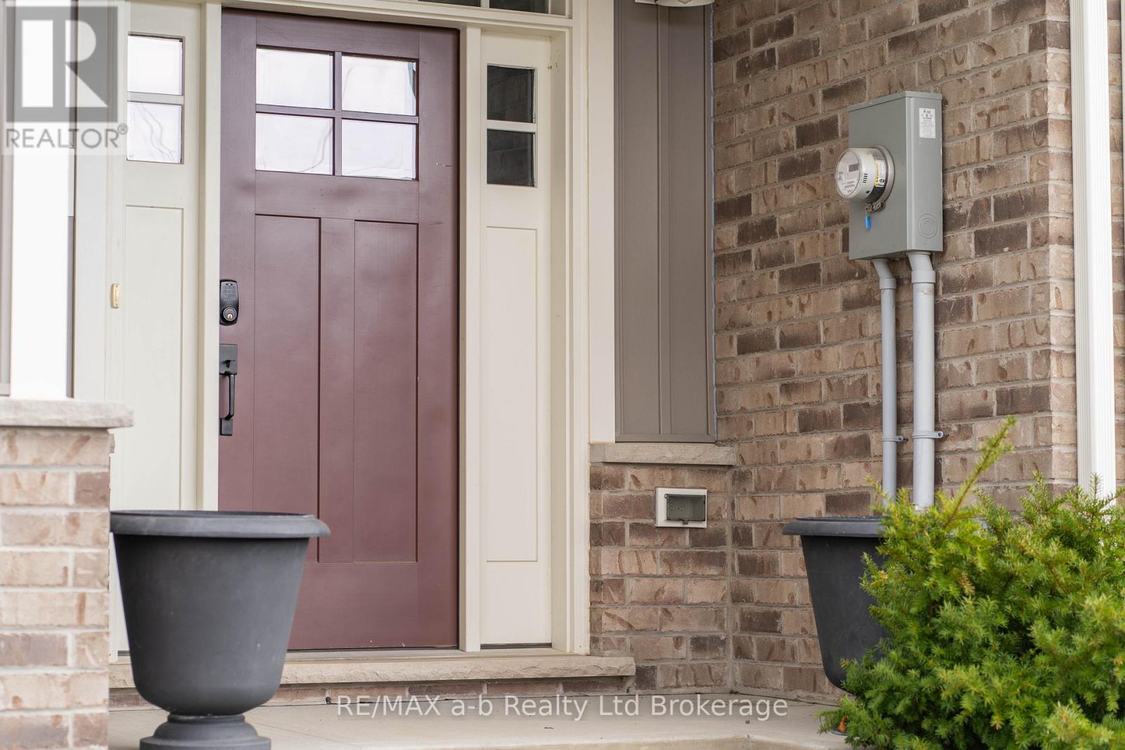 19 Huntley Avenue, Tillsonburg, Ontario  N4G 0J3 - Photo 3 - X12995876