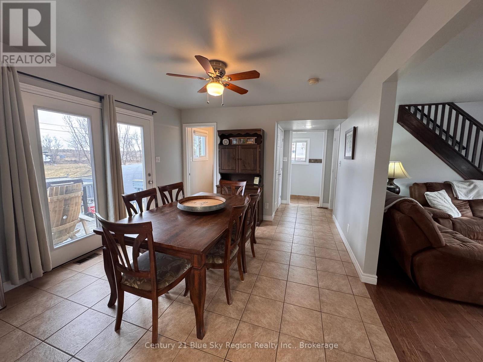 387 Main Street, Powassan, Ontario  P0H 1Z0 - Photo 3 - X12995908